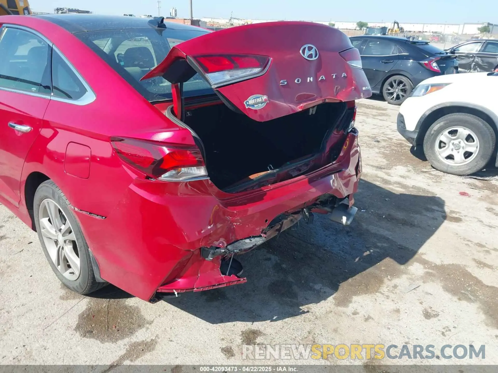 6 Photograph of a damaged car 5NPE34AF4KH796927 HYUNDAI SONATA 2019