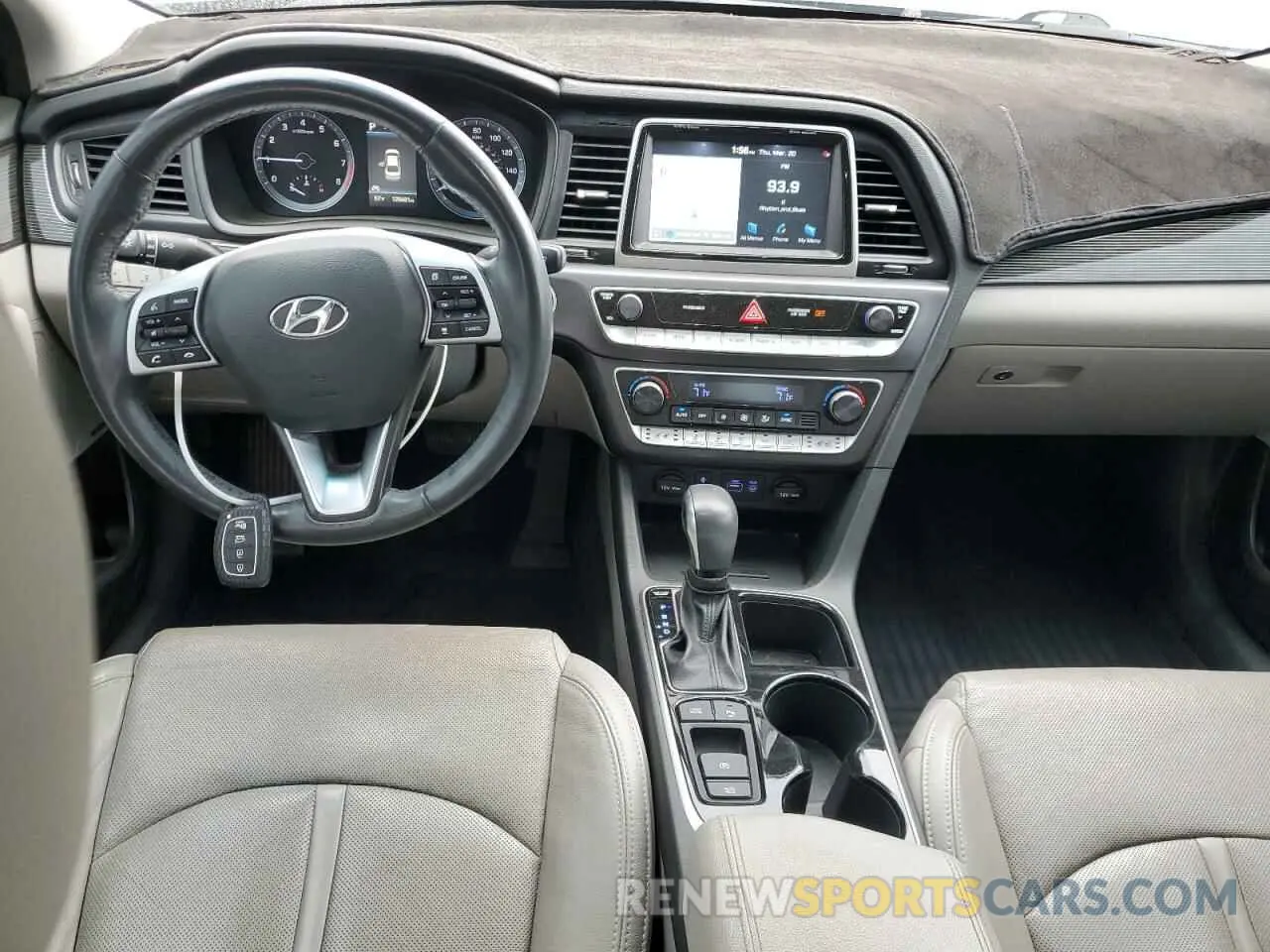 8 Photograph of a damaged car 5NPE34AF4KH800460 HYUNDAI SONATA 2019