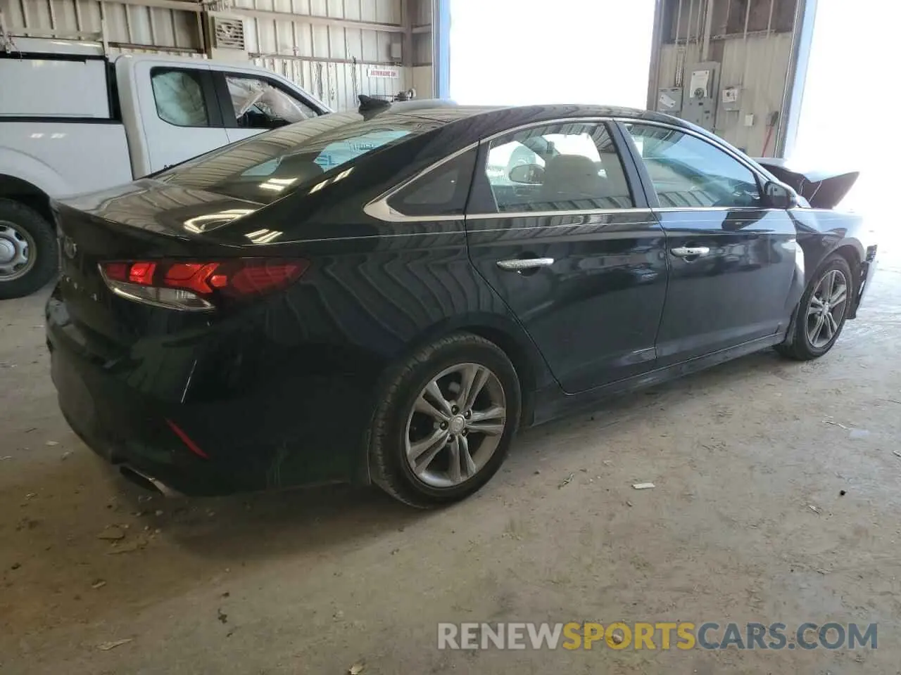3 Photograph of a damaged car 5NPE34AF4KH802015 HYUNDAI SONATA 2019