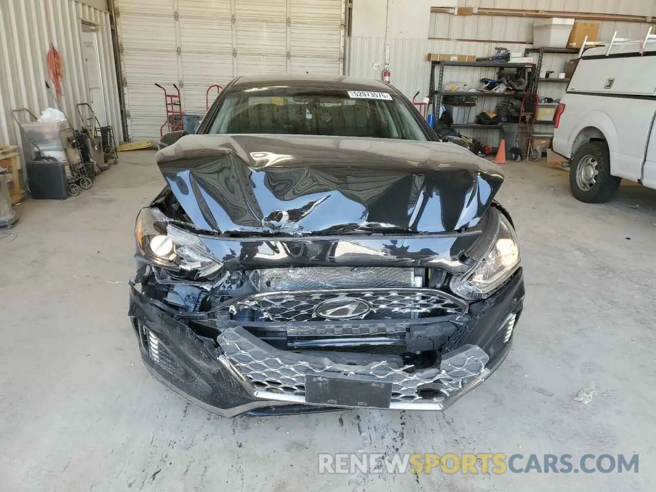 5 Photograph of a damaged car 5NPE34AF4KH802015 HYUNDAI SONATA 2019