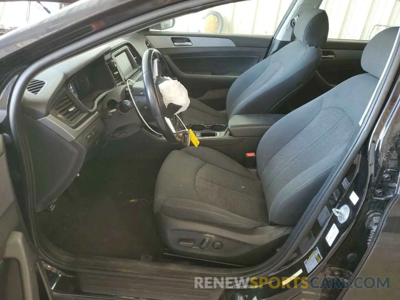 7 Photograph of a damaged car 5NPE34AF4KH802015 HYUNDAI SONATA 2019