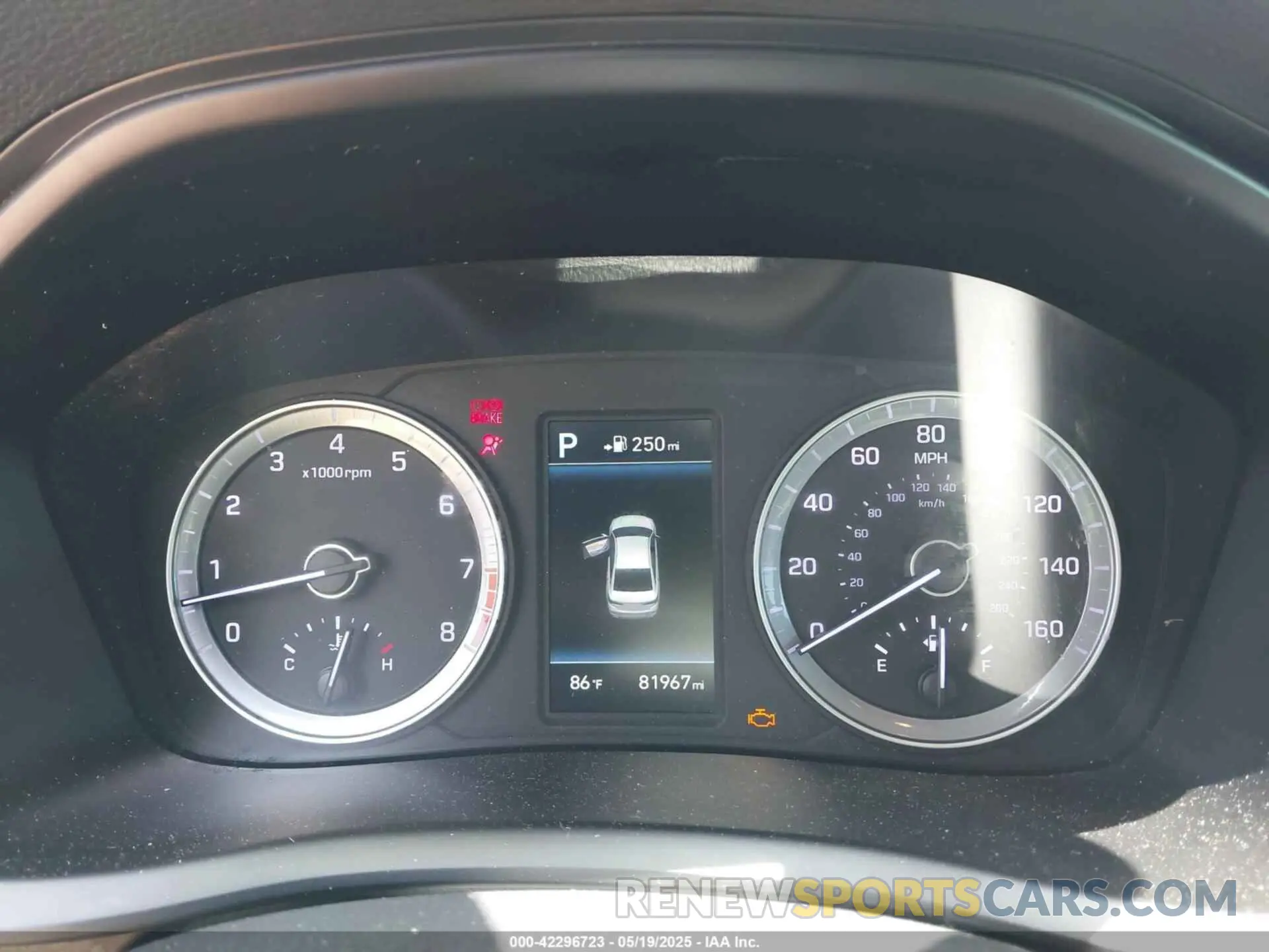 7 Photograph of a damaged car 5NPE34AF4KH802628 HYUNDAI SONATA 2019