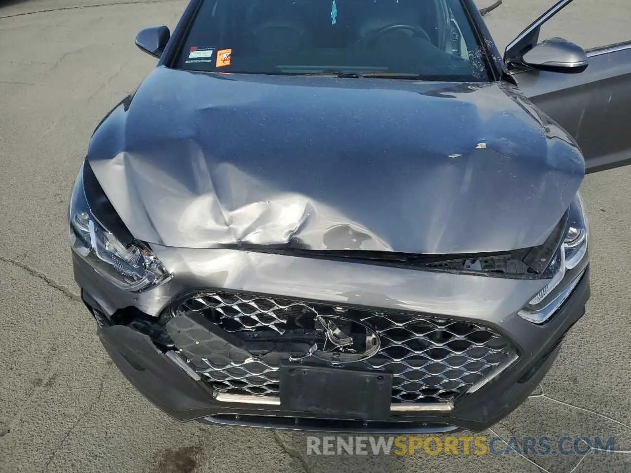11 Photograph of a damaged car 5NPE34AF4KH814200 HYUNDAI SONATA 2019