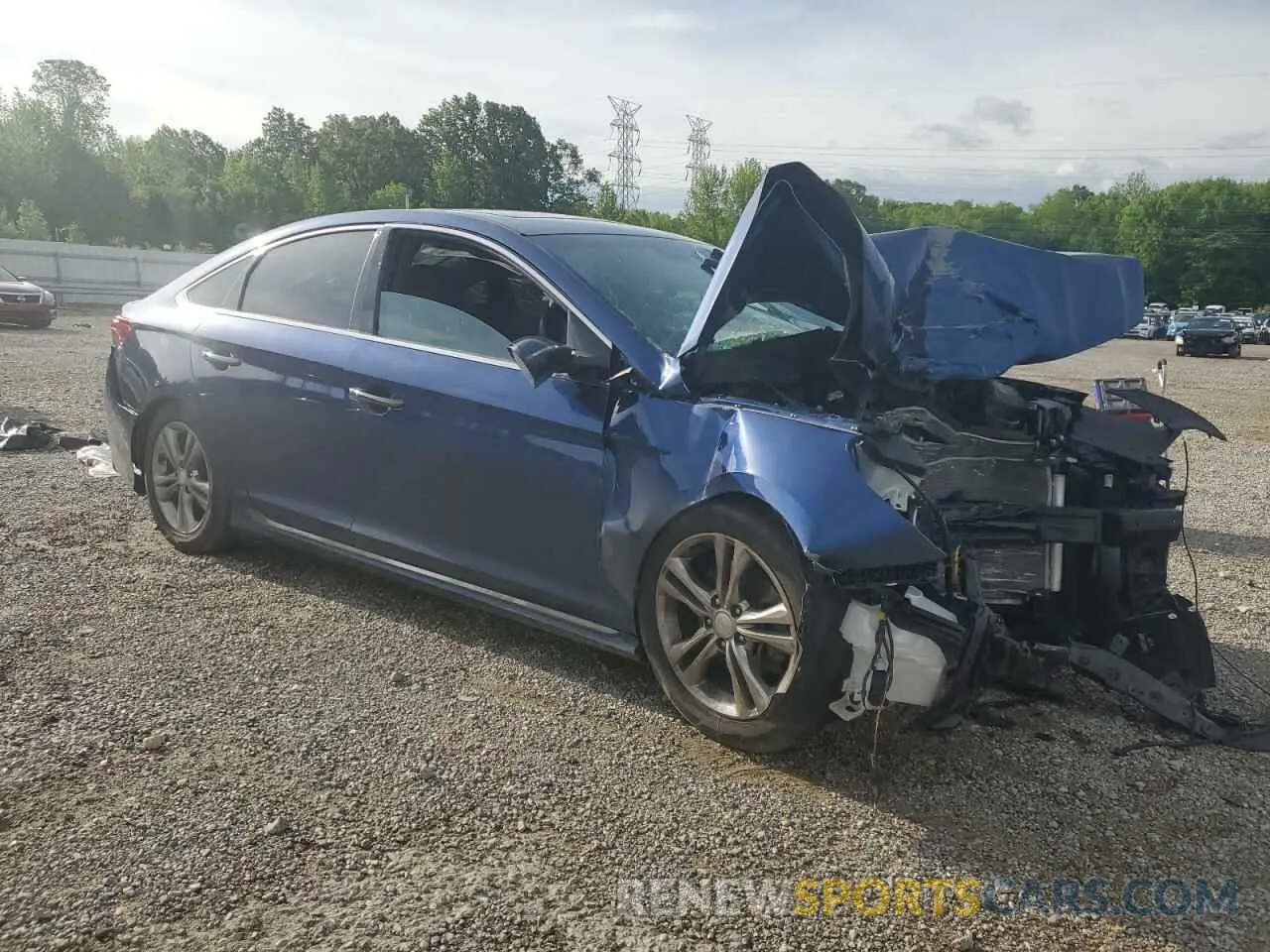 4 Photograph of a damaged car 5NPE34AF5KH731360 HYUNDAI SONATA 2019