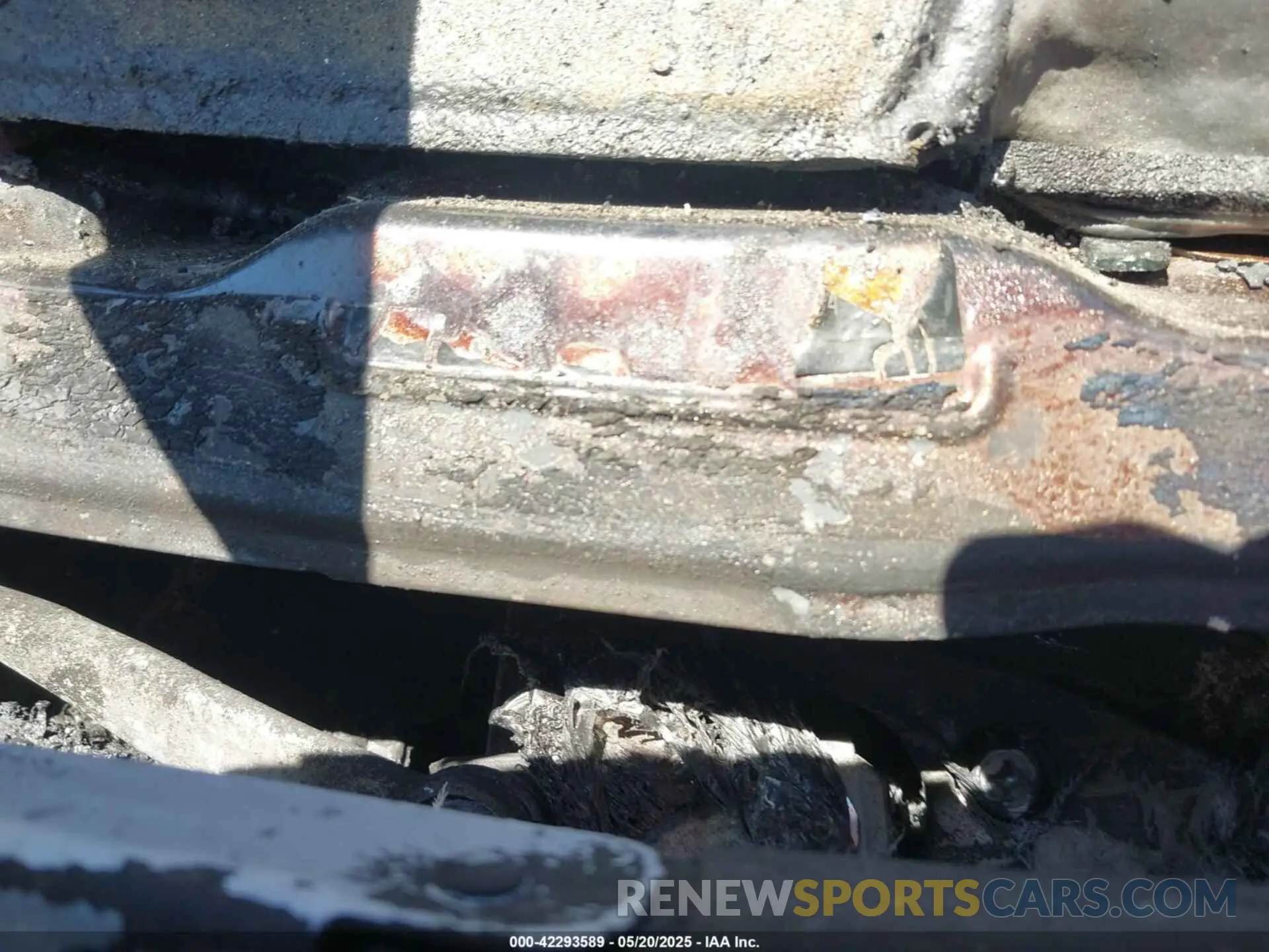 9 Photograph of a damaged car 5NPE34AF5KH740284 HYUNDAI SONATA 2019