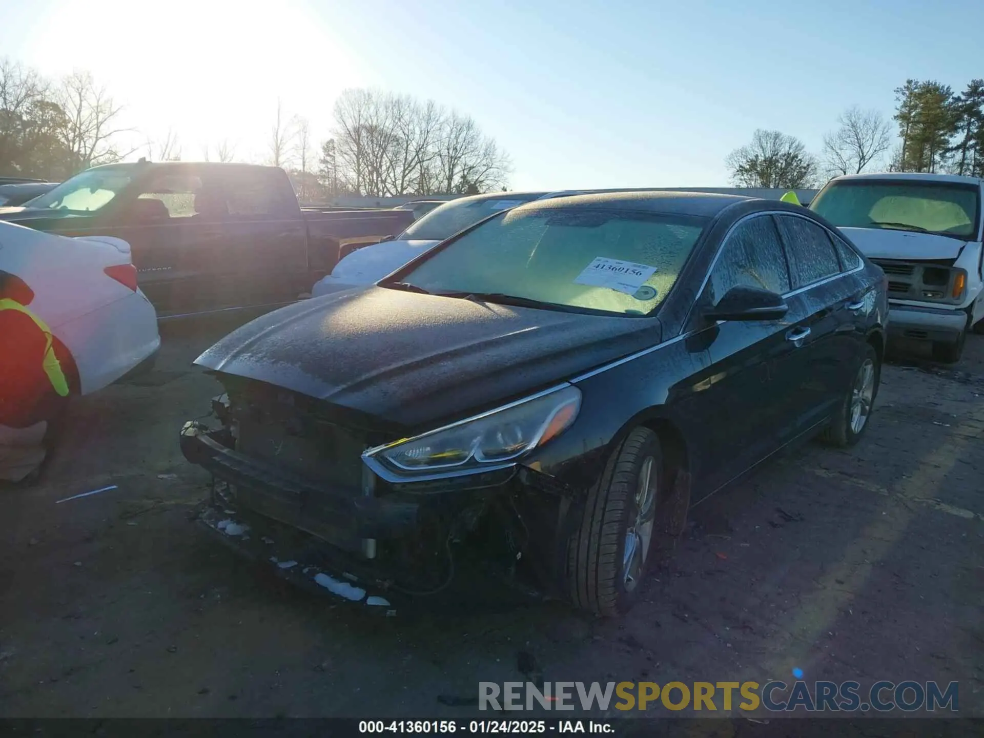 2 Photograph of a damaged car 5NPE34AF5KH742195 HYUNDAI SONATA 2019