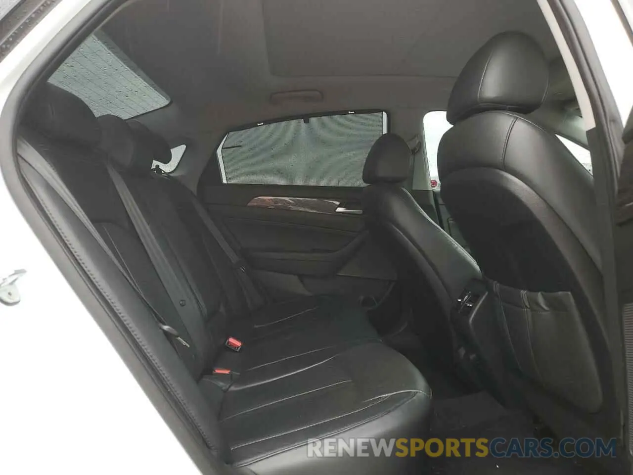 10 Photograph of a damaged car 5NPE34AF5KH748417 HYUNDAI SONATA 2019