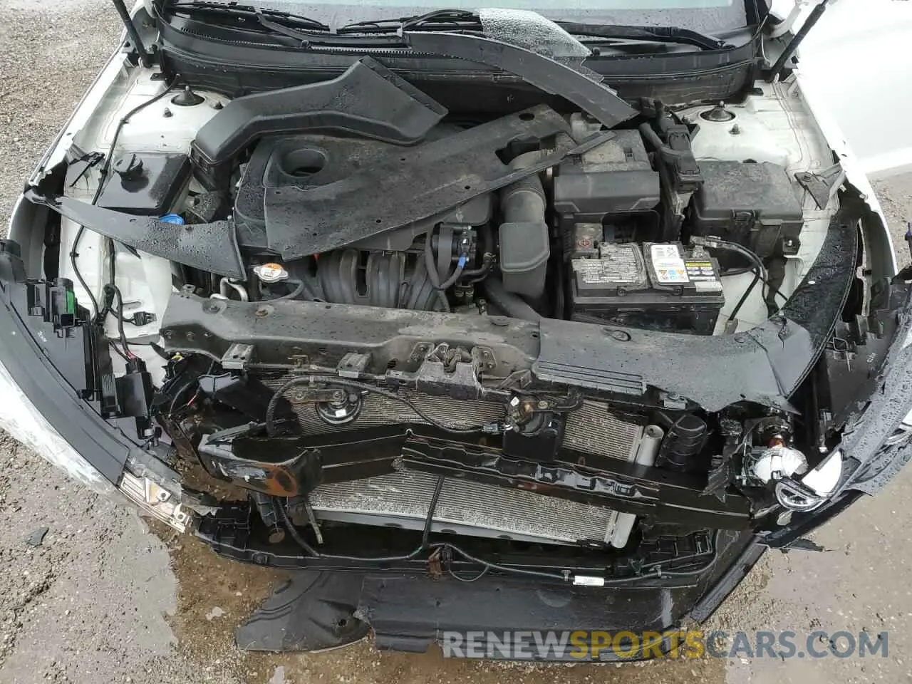 11 Photograph of a damaged car 5NPE34AF5KH748417 HYUNDAI SONATA 2019