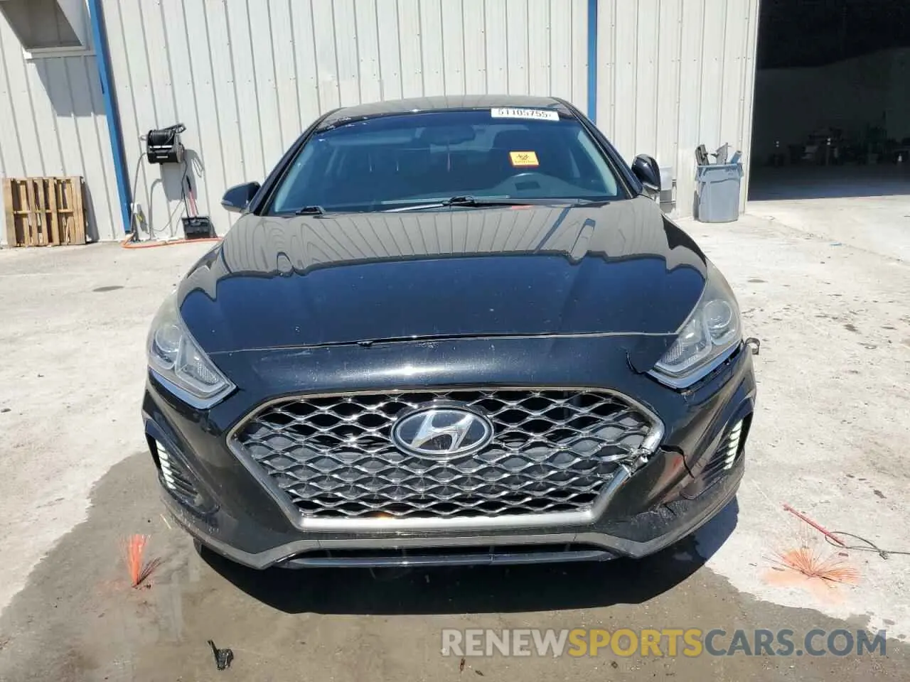 5 Photograph of a damaged car 5NPE34AF5KH753021 HYUNDAI SONATA 2019