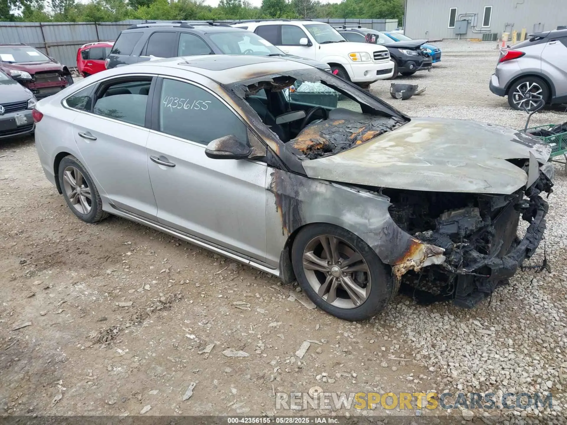 1 Photograph of a damaged car 5NPE34AF5KH759255 HYUNDAI SONATA 2019