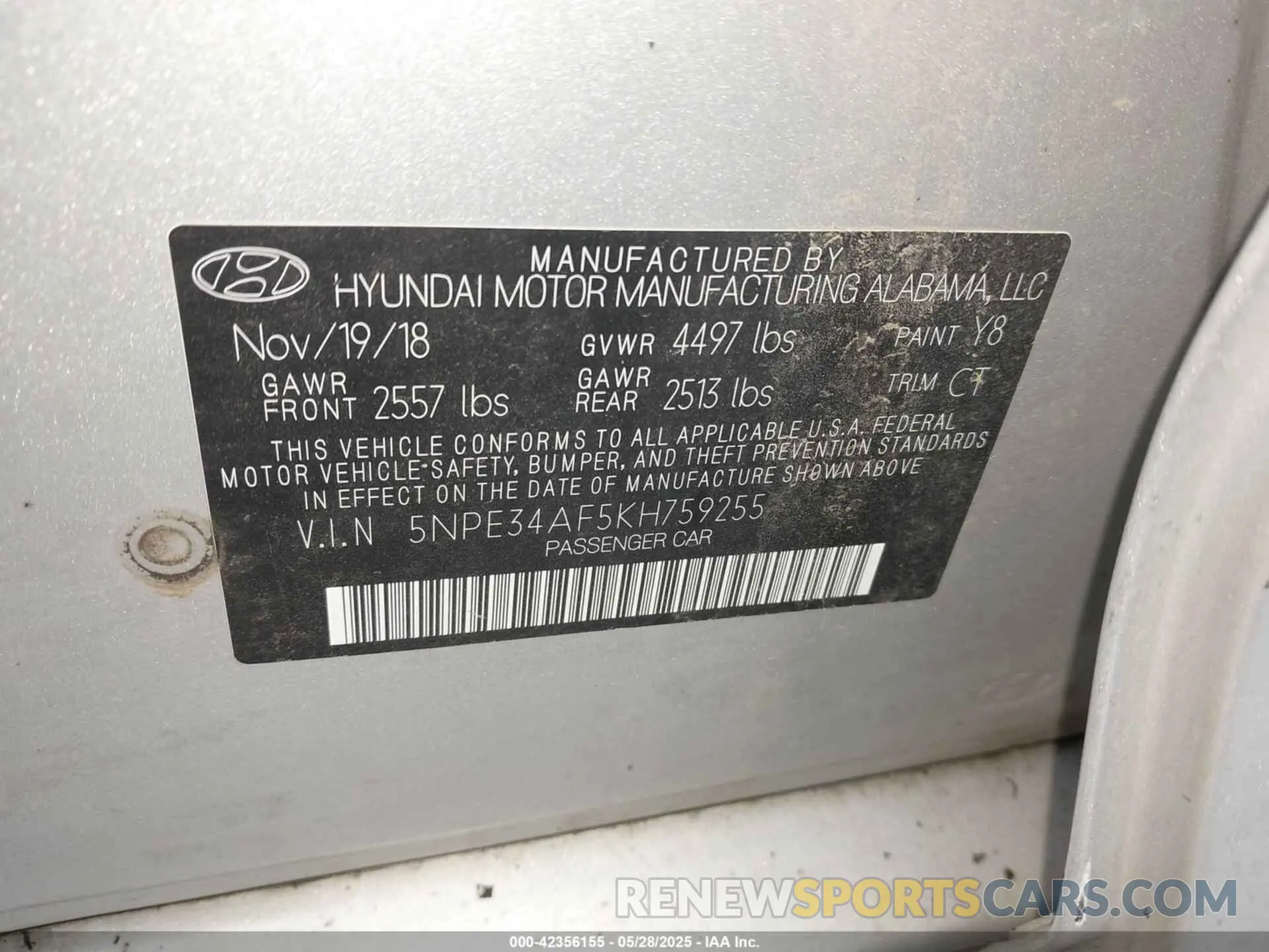 9 Photograph of a damaged car 5NPE34AF5KH759255 HYUNDAI SONATA 2019