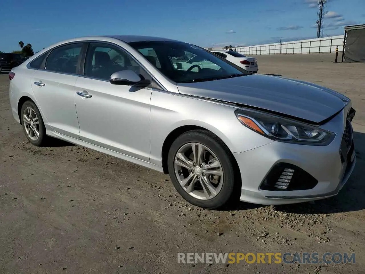4 Photograph of a damaged car 5NPE34AF5KH775150 HYUNDAI SONATA 2019