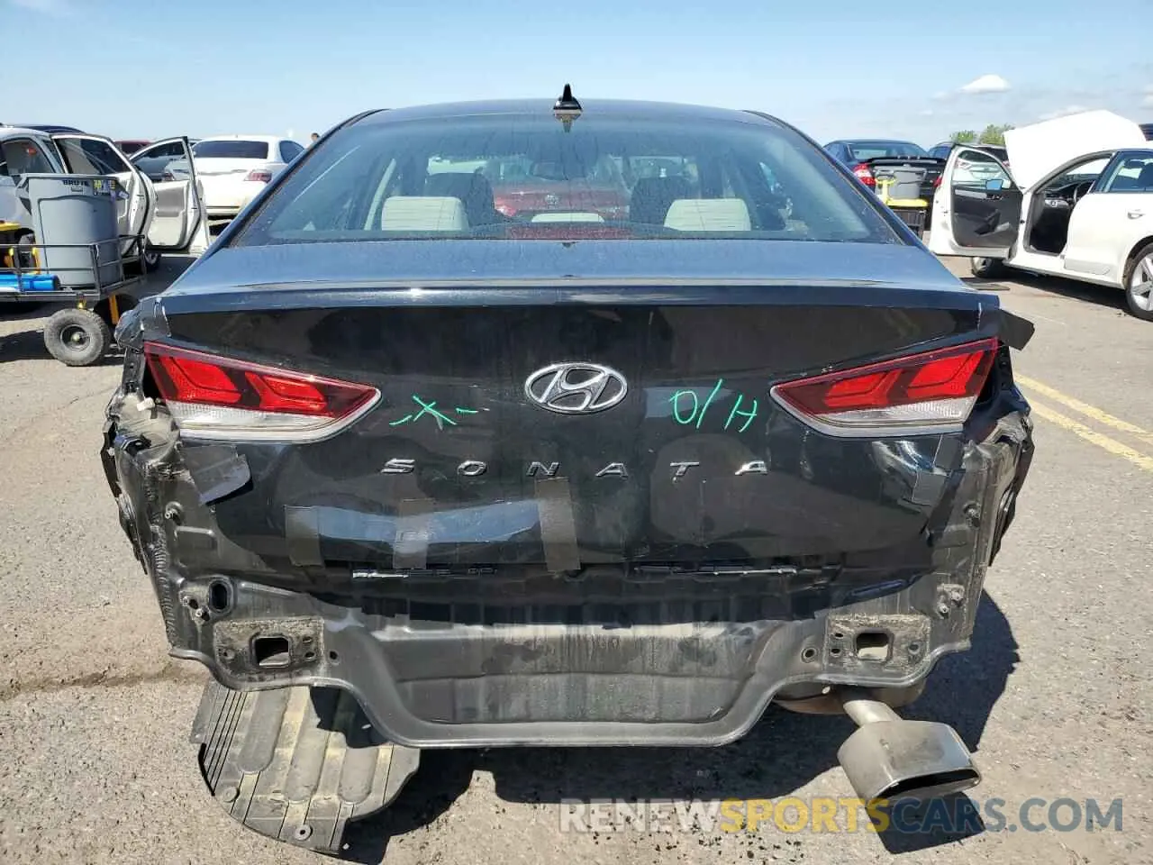 6 Photograph of a damaged car 5NPE34AF5KH794748 HYUNDAI SONATA 2019