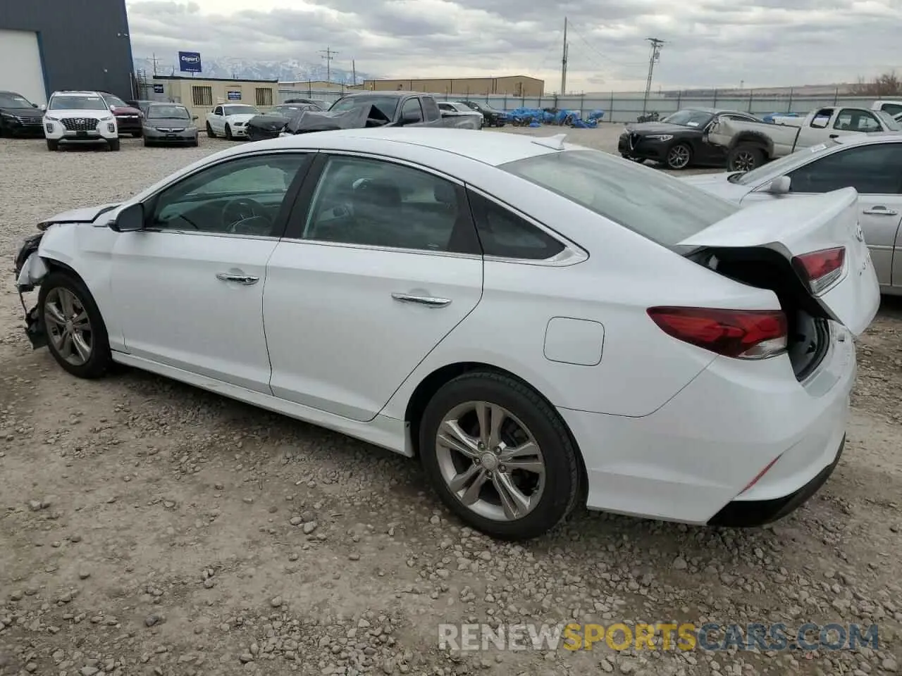 2 Photograph of a damaged car 5NPE34AF6KH740438 HYUNDAI SONATA 2019