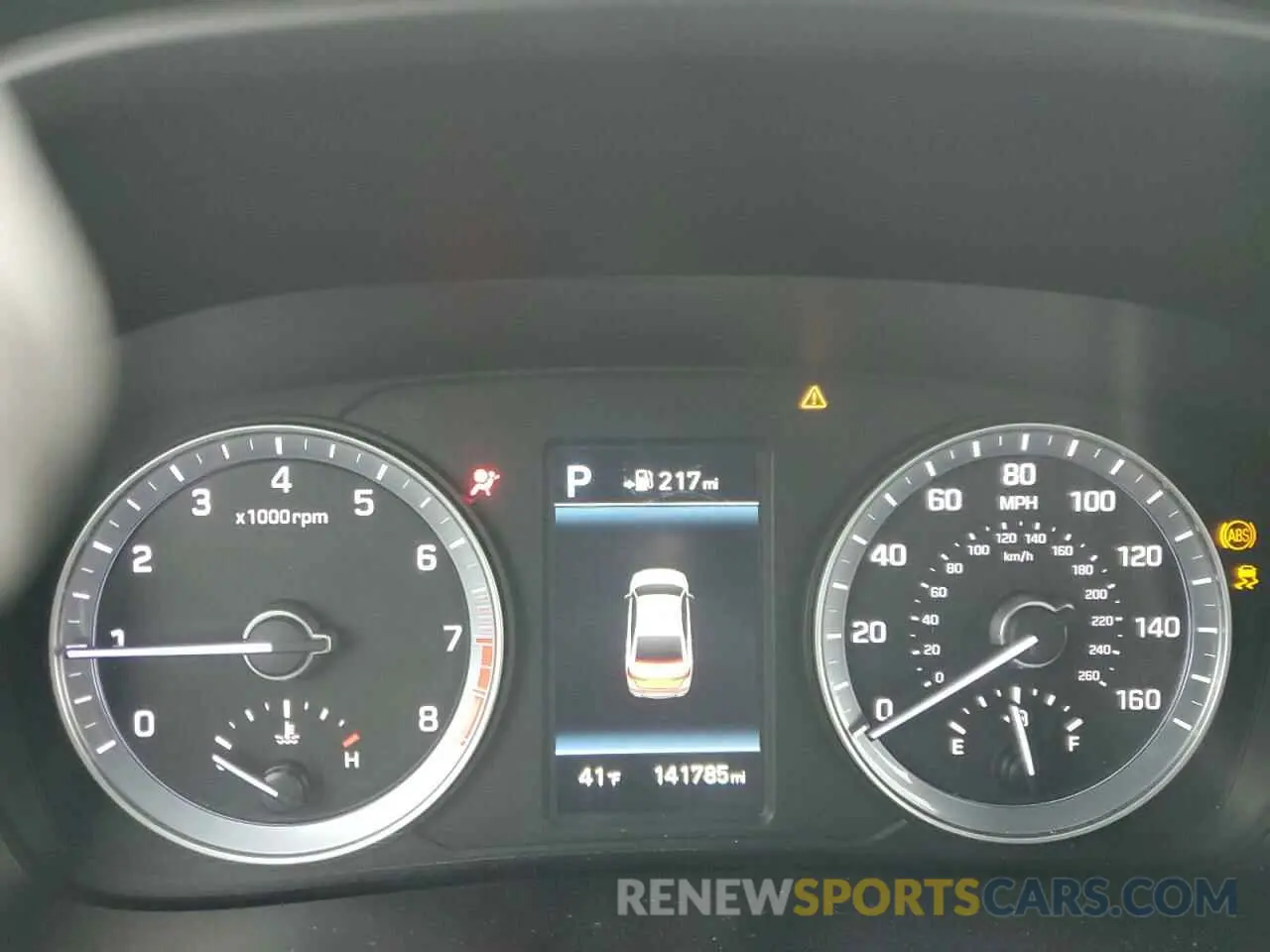 9 Photograph of a damaged car 5NPE34AF6KH740438 HYUNDAI SONATA 2019