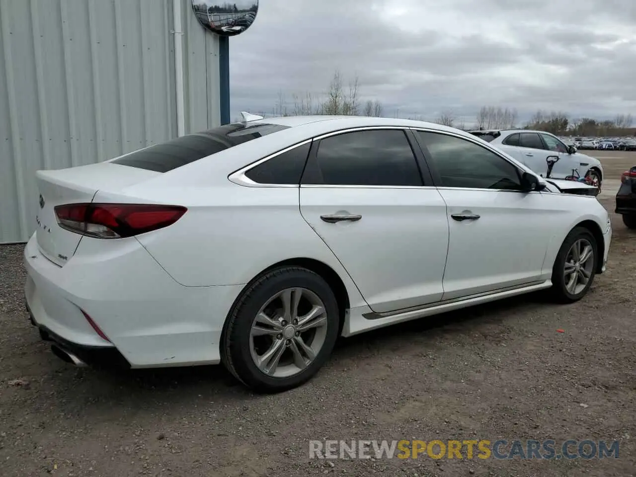 3 Photograph of a damaged car 5NPE34AF6KH747745 HYUNDAI SONATA 2019