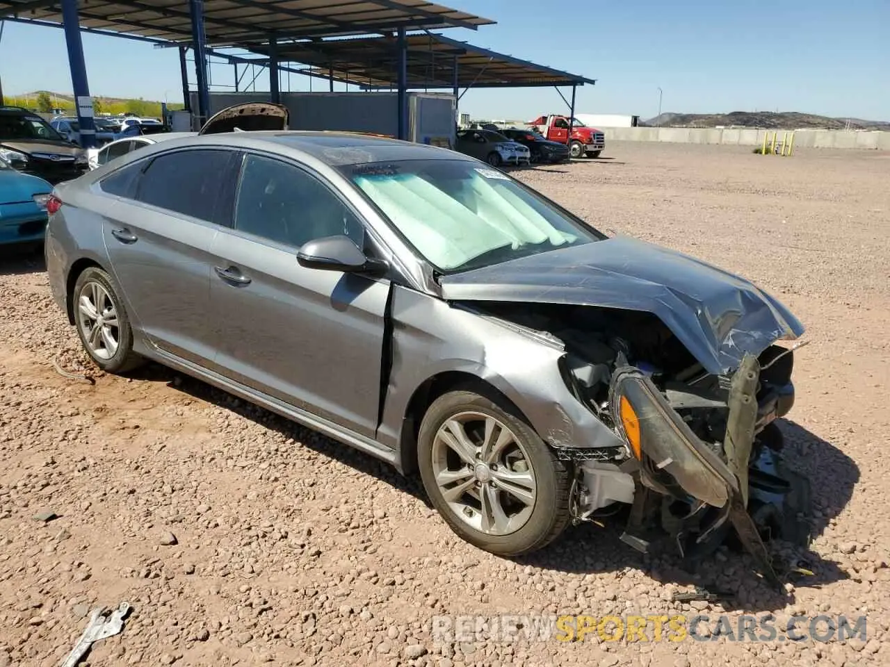 4 Photograph of a damaged car 5NPE34AF6KH750340 HYUNDAI SONATA 2019