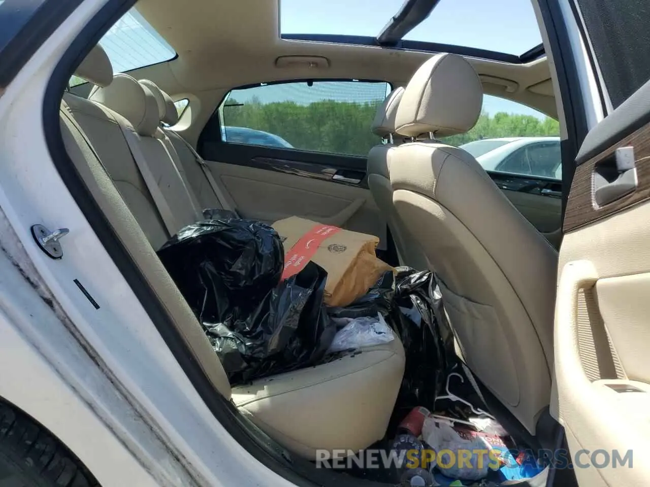 10 Photograph of a damaged car 5NPE34AF6KH753674 HYUNDAI SONATA 2019