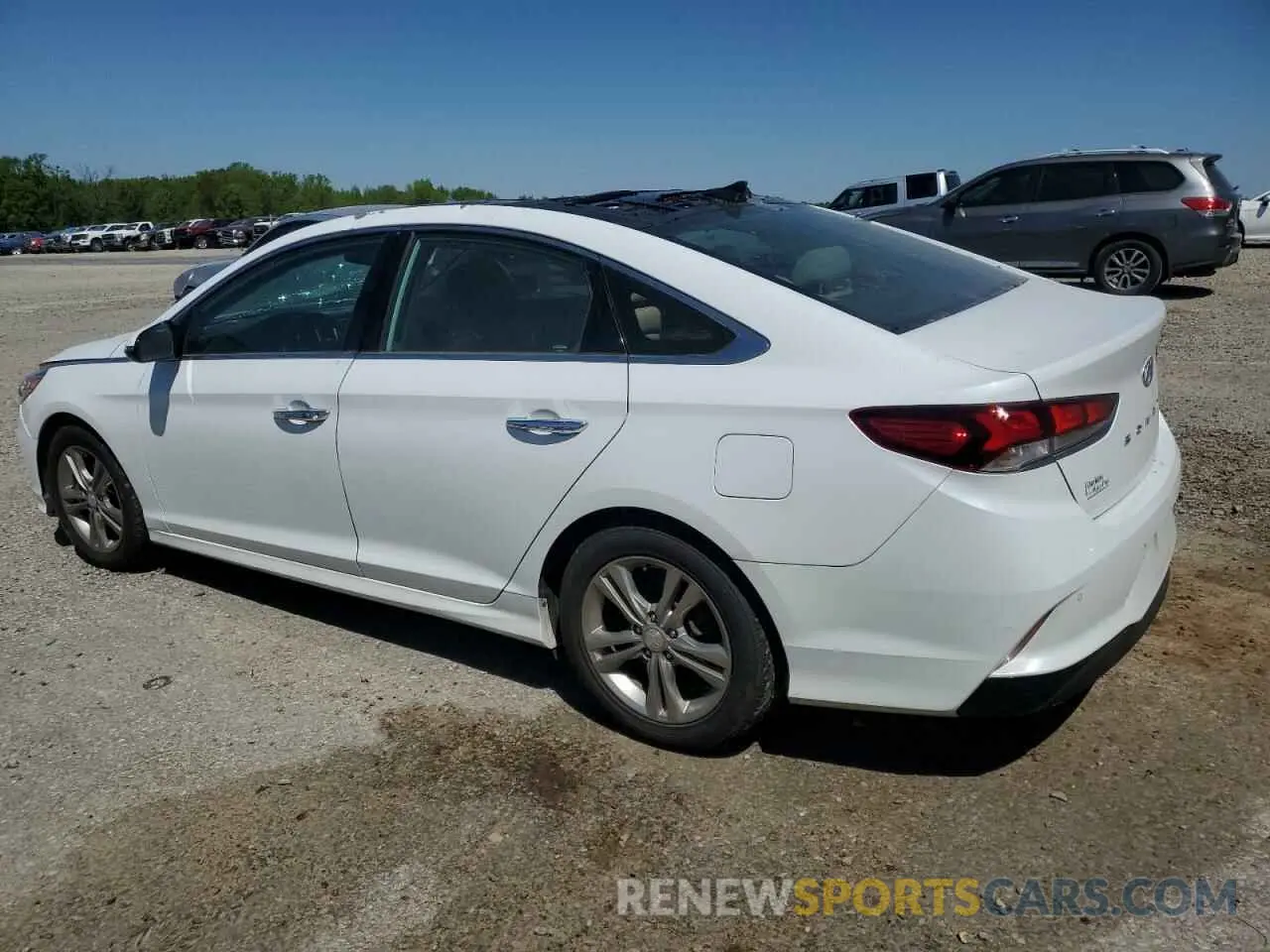 2 Photograph of a damaged car 5NPE34AF6KH753674 HYUNDAI SONATA 2019