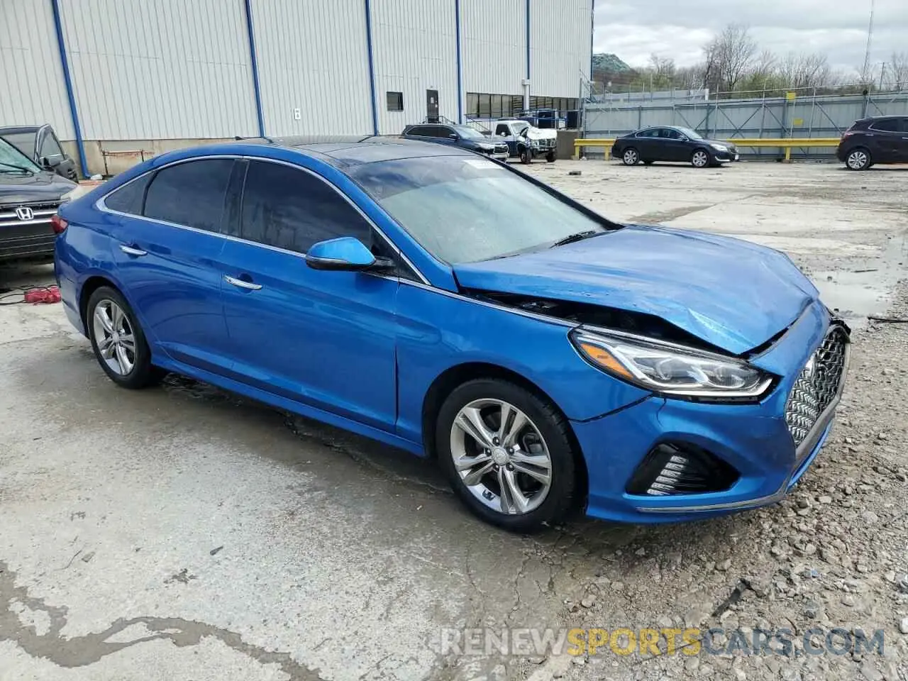 4 Photograph of a damaged car 5NPE34AF6KH755473 HYUNDAI SONATA 2019