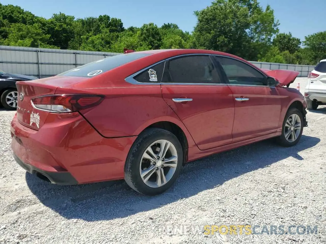 3 Photograph of a damaged car 5NPE34AF6KH789865 HYUNDAI SONATA 2019