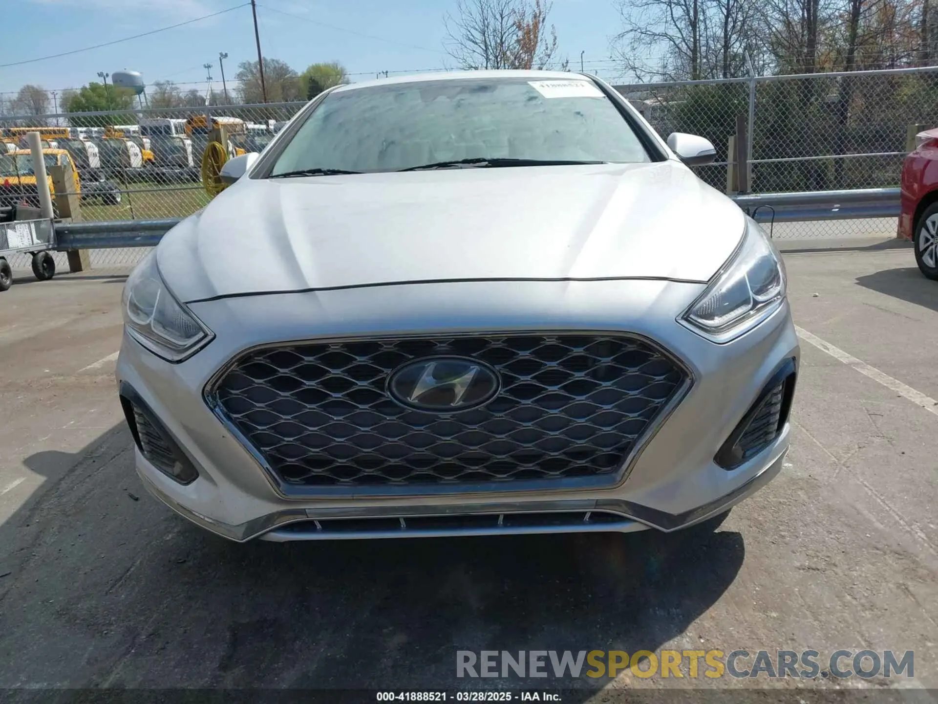12 Photograph of a damaged car 5NPE34AF6KH793897 HYUNDAI SONATA 2019