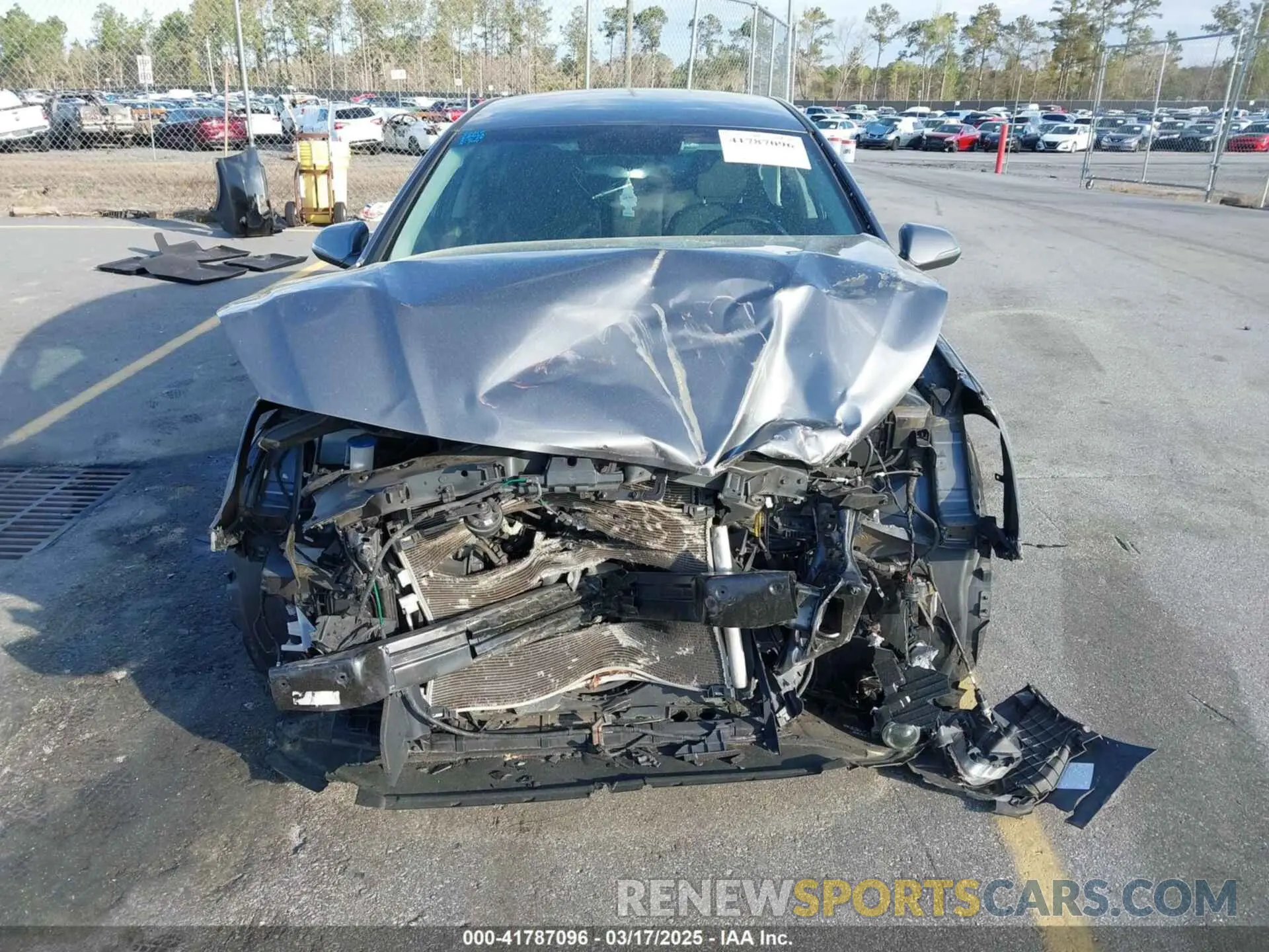 12 Photograph of a damaged car 5NPE34AF6KH814179 HYUNDAI SONATA 2019