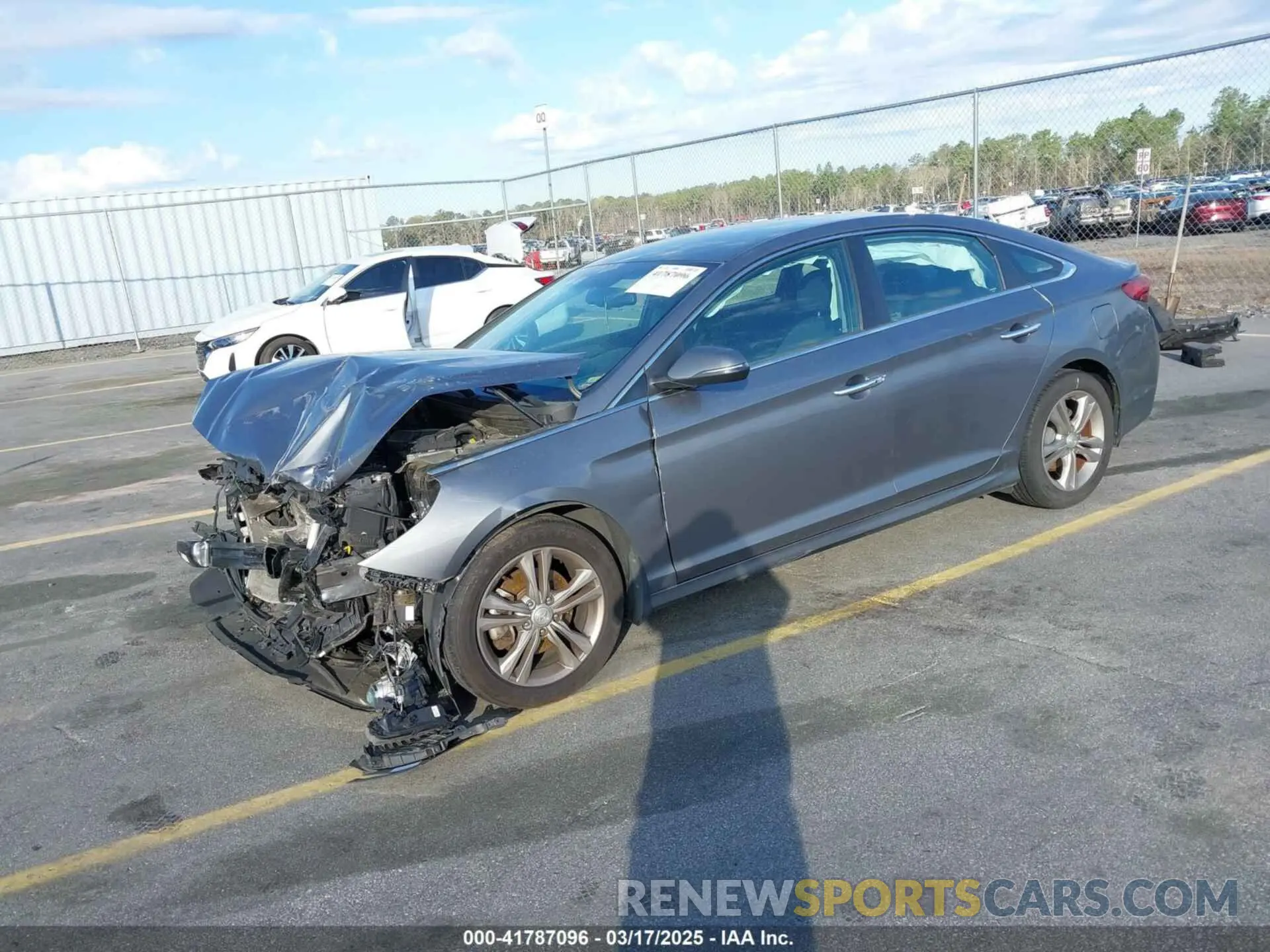 2 Photograph of a damaged car 5NPE34AF6KH814179 HYUNDAI SONATA 2019
