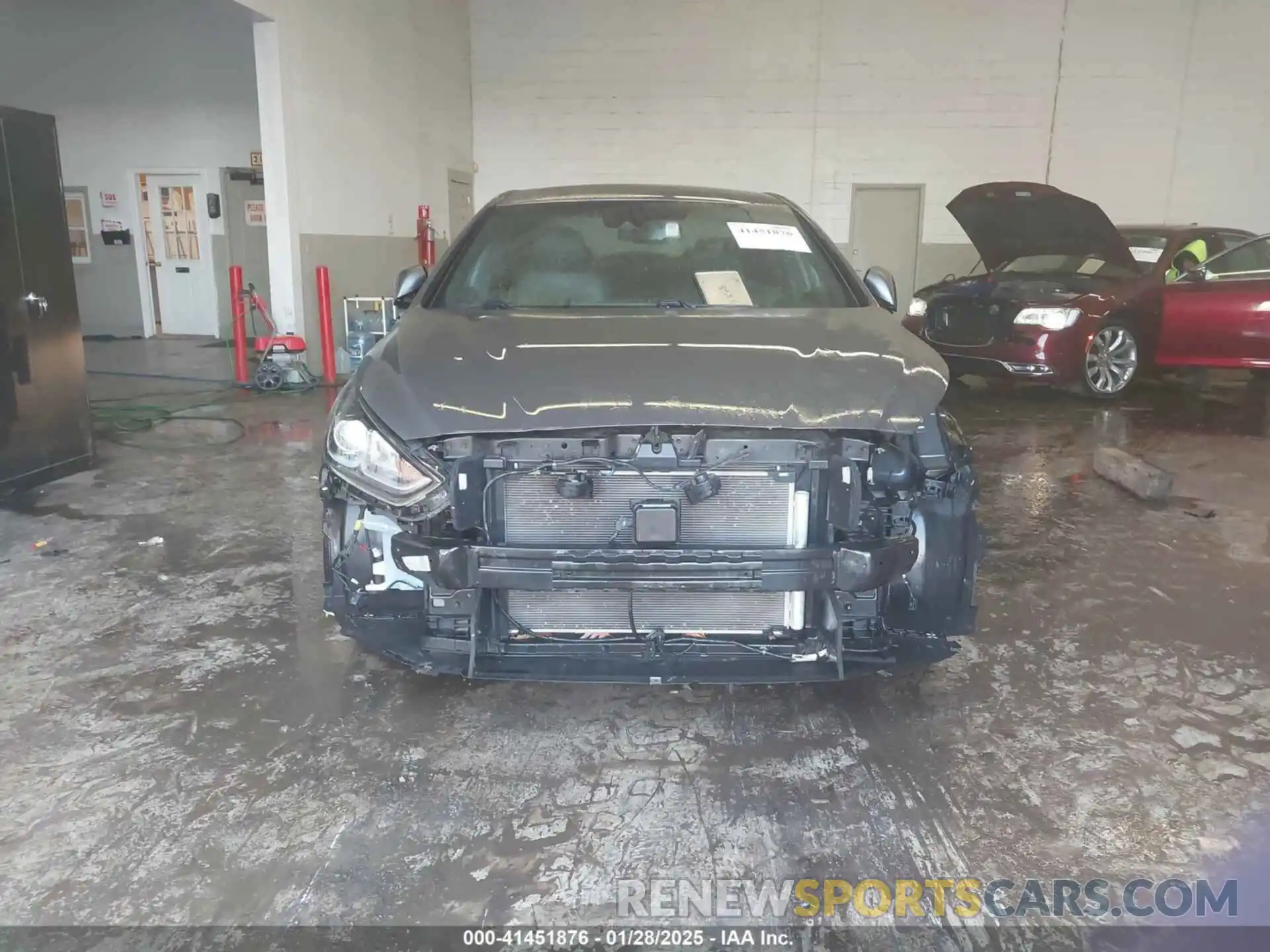 13 Photograph of a damaged car 5NPE34AF6KH816918 HYUNDAI SONATA 2019