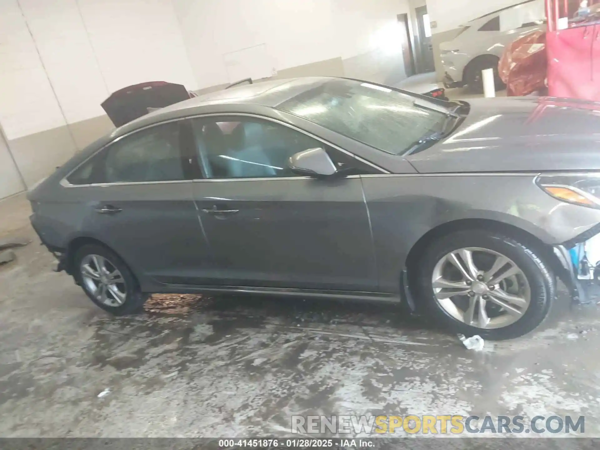 14 Photograph of a damaged car 5NPE34AF6KH816918 HYUNDAI SONATA 2019