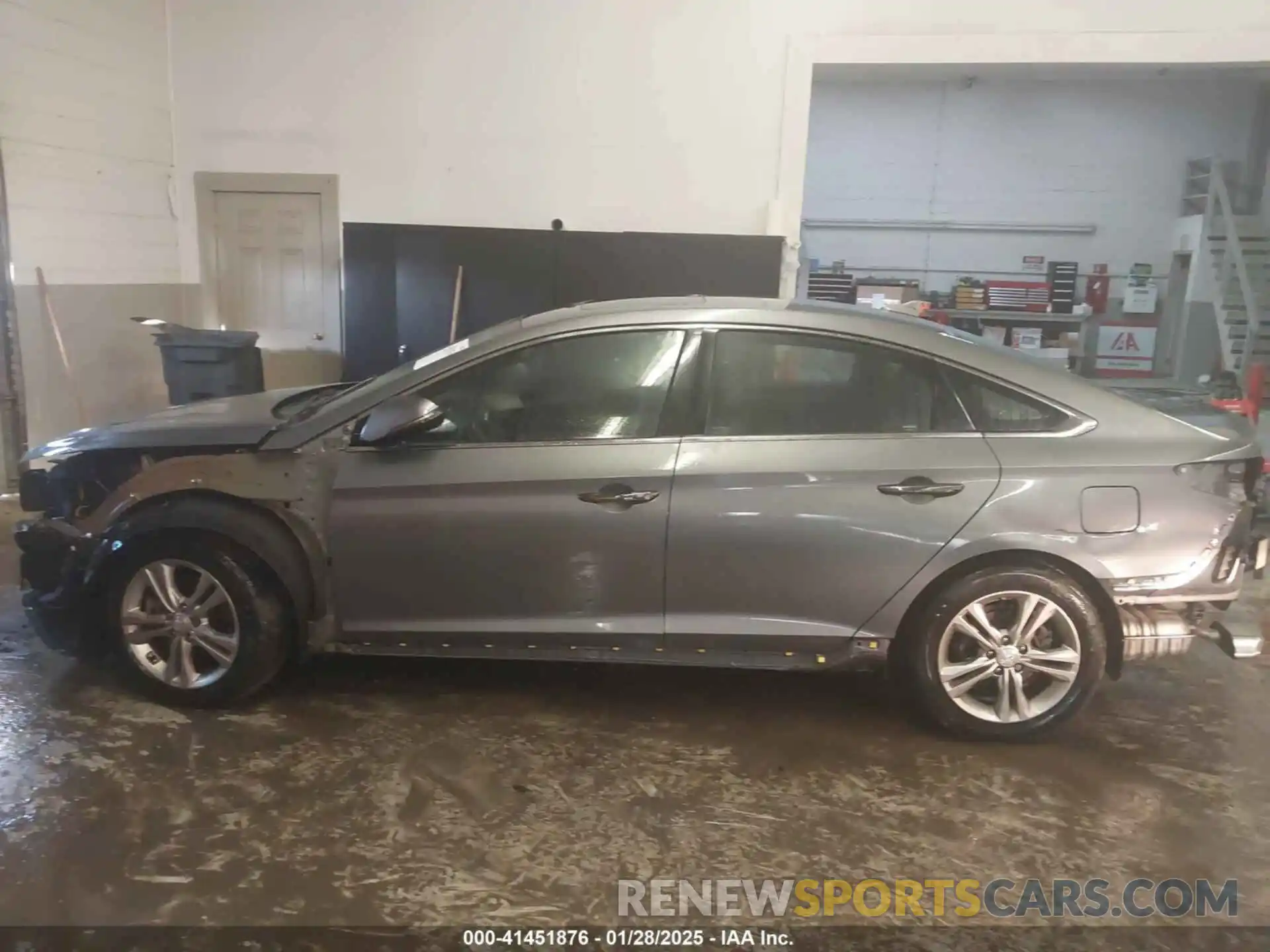 15 Photograph of a damaged car 5NPE34AF6KH816918 HYUNDAI SONATA 2019