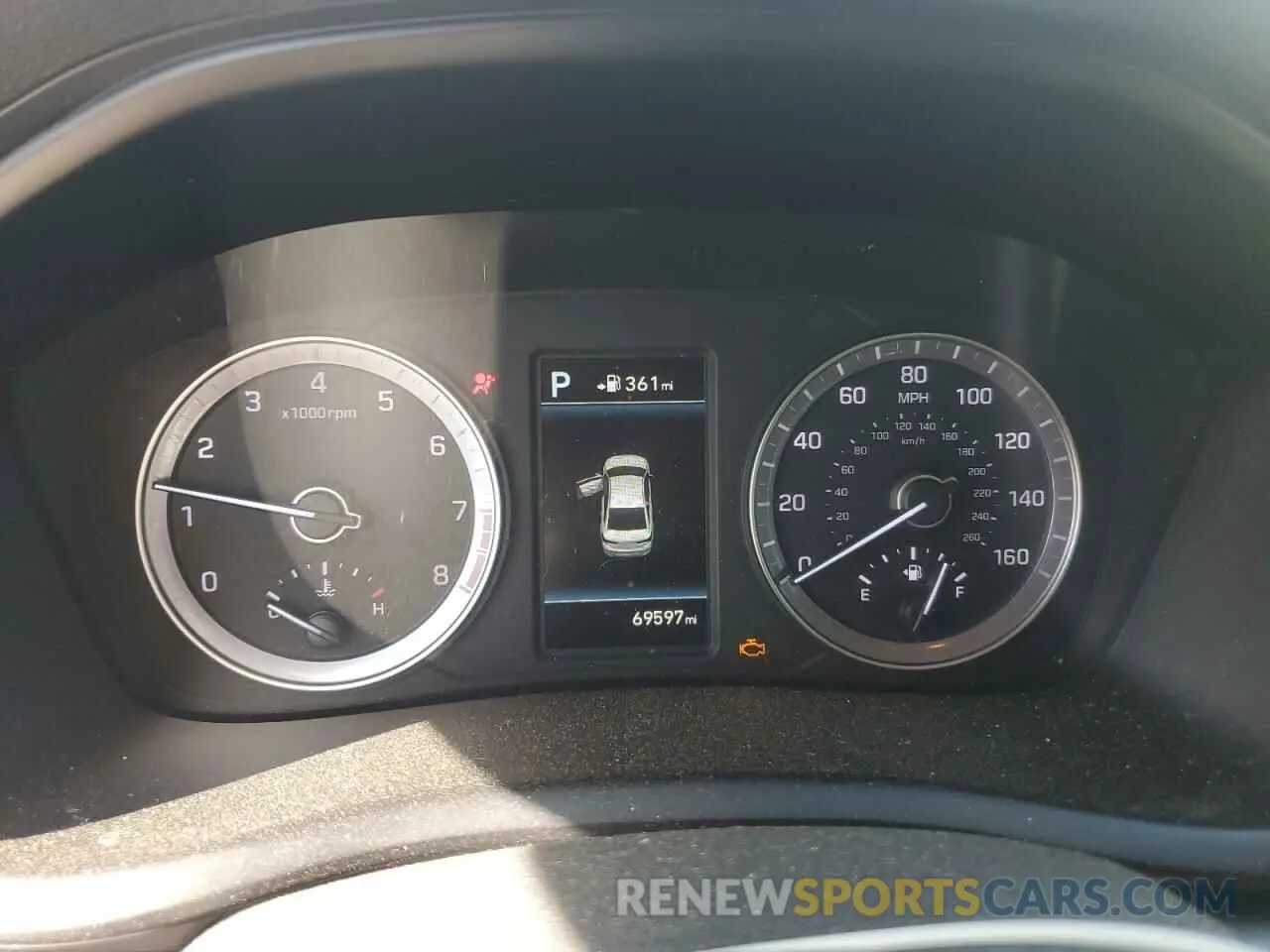 9 Photograph of a damaged car 5NPE34AF7KH746667 HYUNDAI SONATA 2019