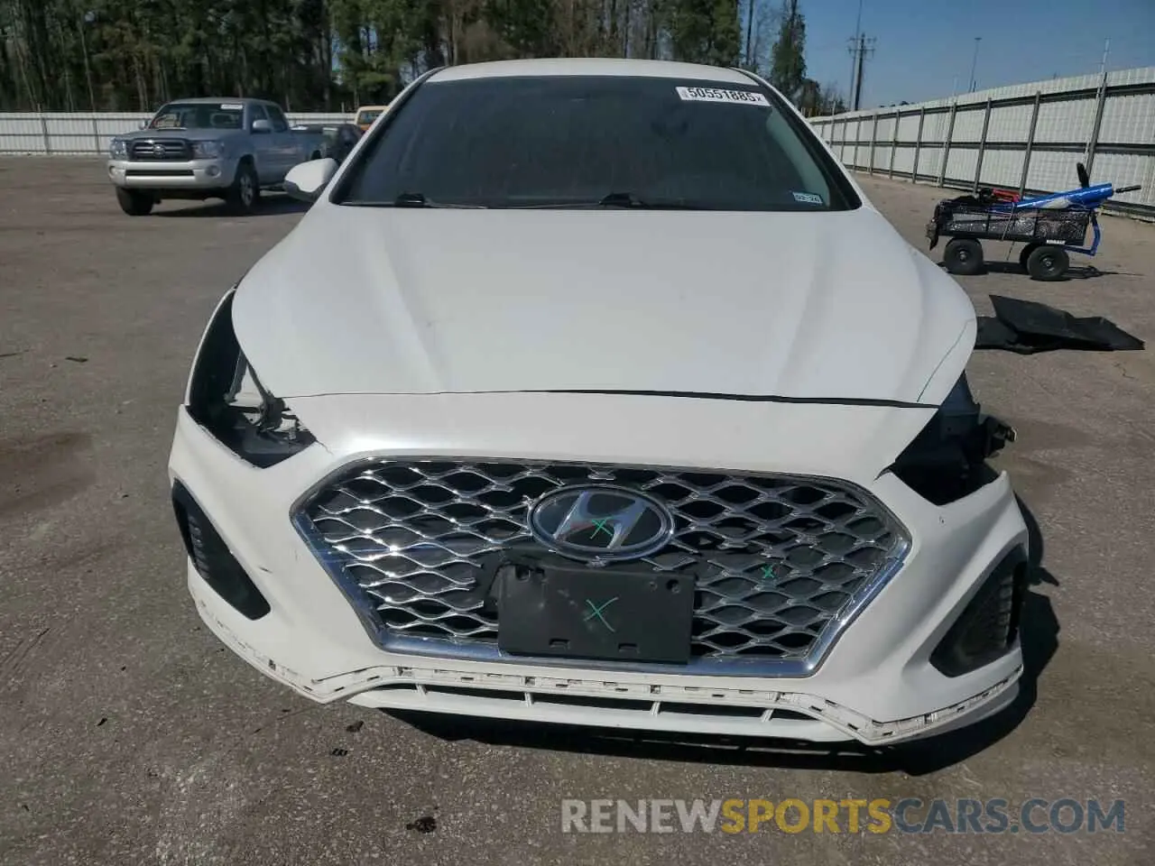 5 Photograph of a damaged car 5NPE34AF7KH748273 HYUNDAI SONATA 2019