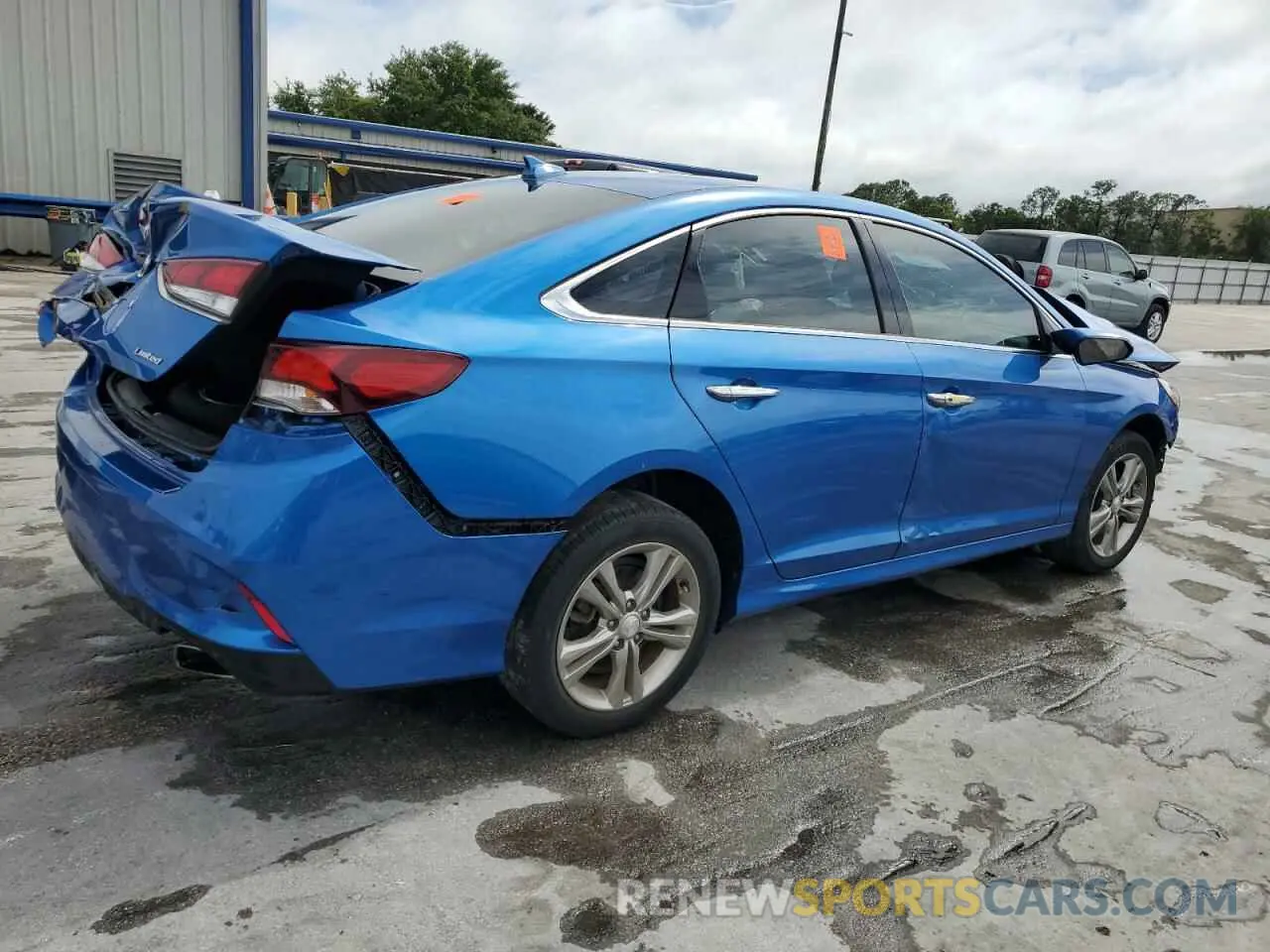 3 Photograph of a damaged car 5NPE34AF7KH768488 HYUNDAI SONATA 2019