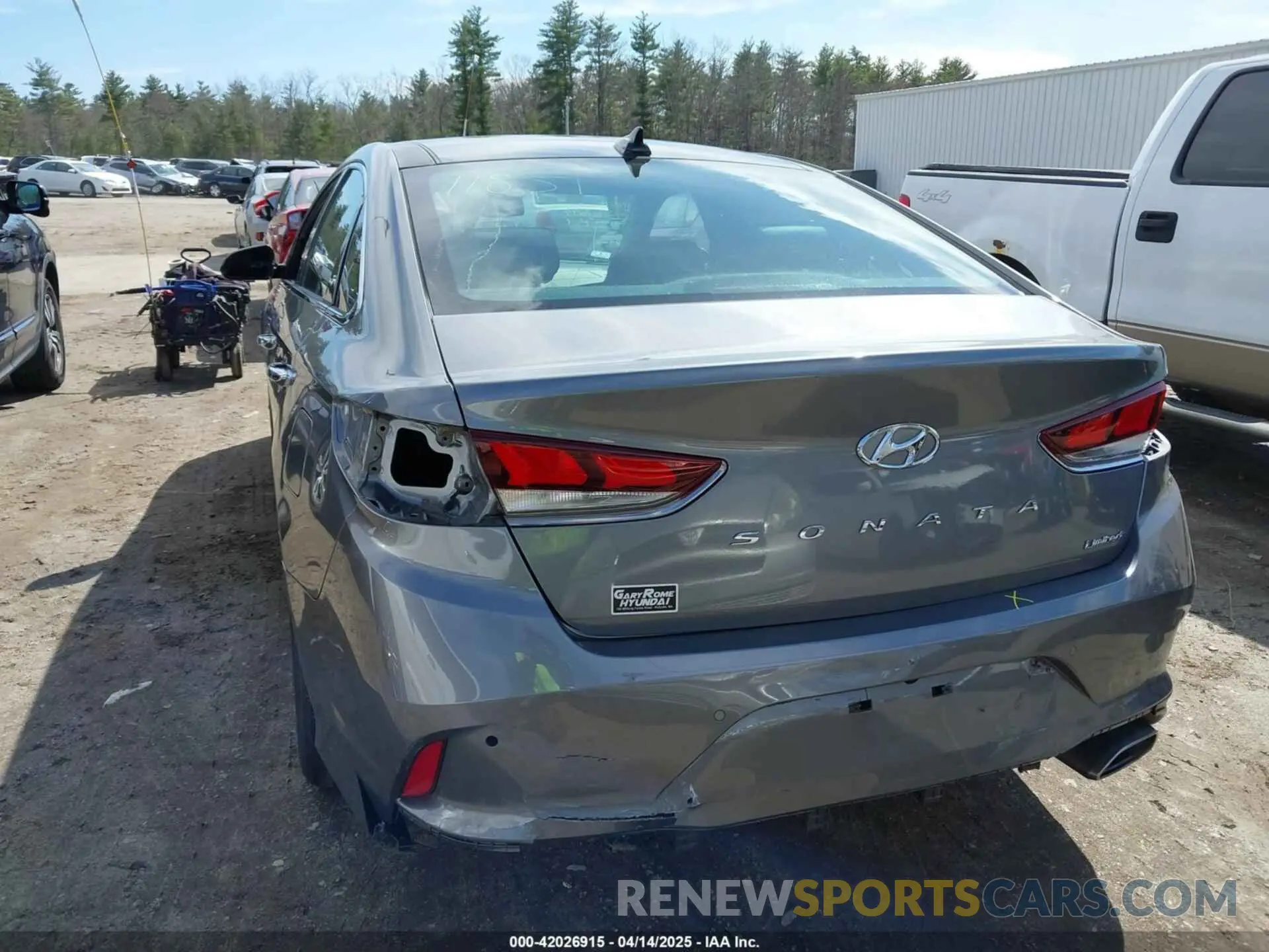6 Photograph of a damaged car 5NPE34AF7KH781838 HYUNDAI SONATA 2019