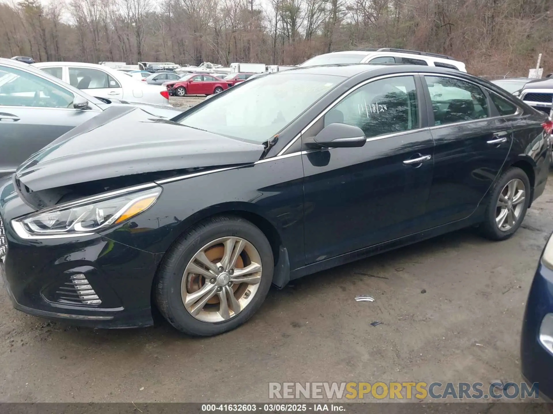 14 Photograph of a damaged car 5NPE34AF7KH799840 HYUNDAI SONATA 2019