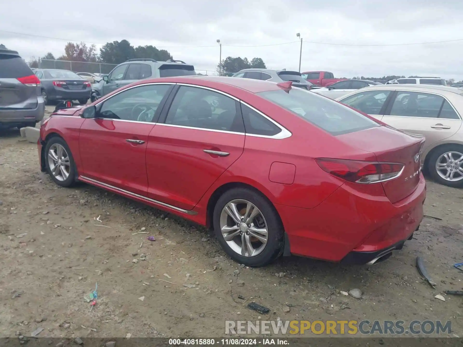 3 Photograph of a damaged car 5NPE34AF7KH808312 HYUNDAI SONATA 2019