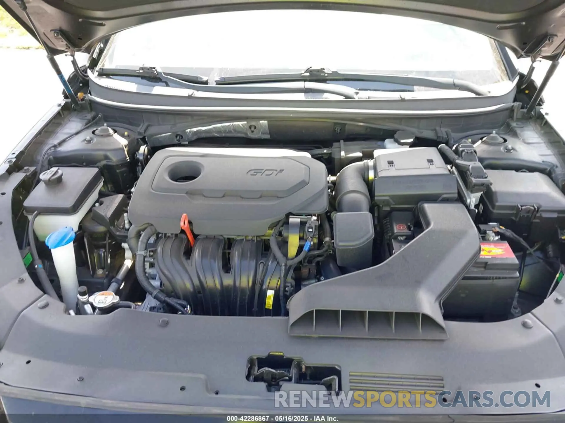 10 Photograph of a damaged car 5NPE34AF8KH732910 HYUNDAI SONATA 2019