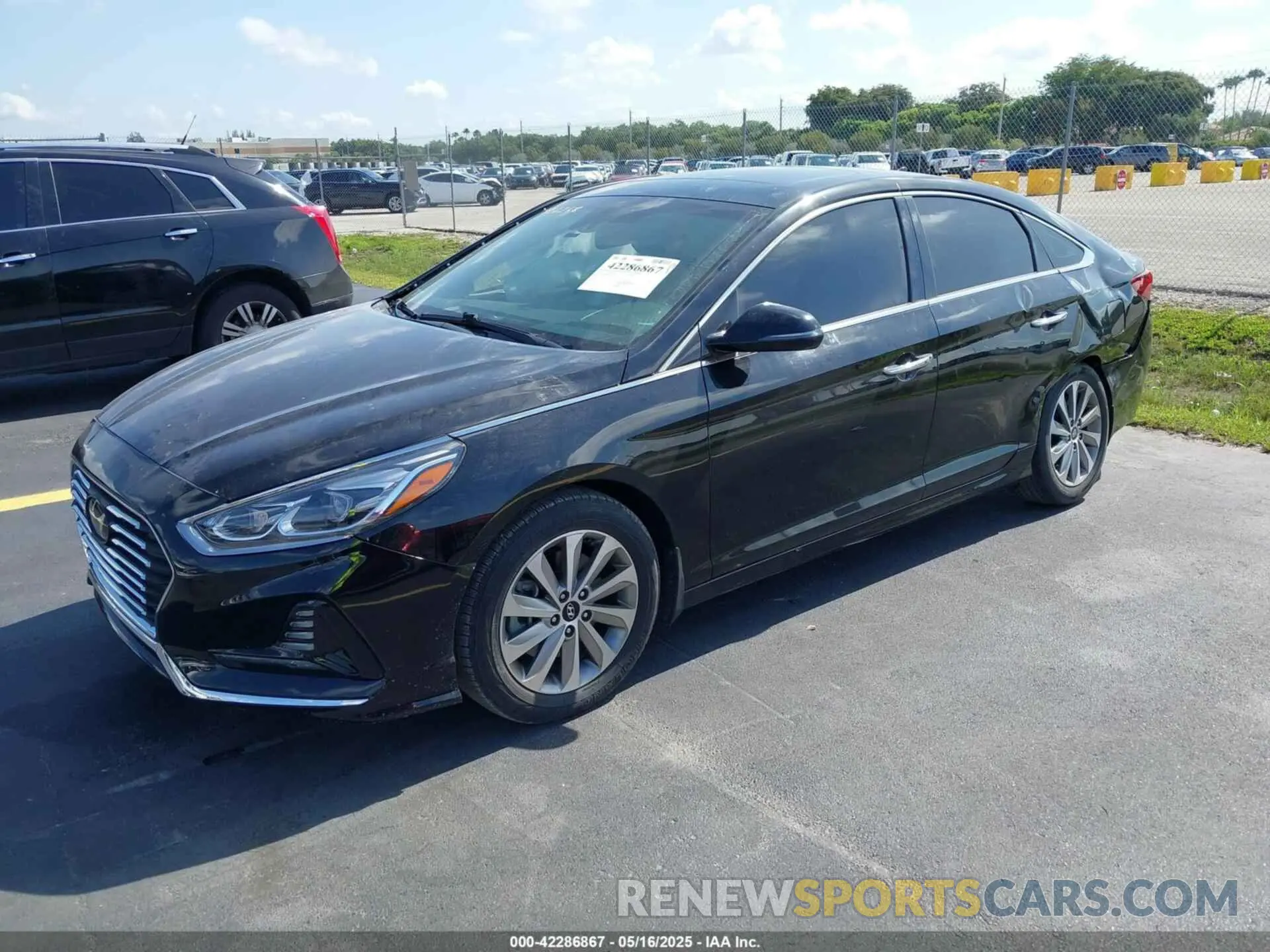 2 Photograph of a damaged car 5NPE34AF8KH732910 HYUNDAI SONATA 2019
