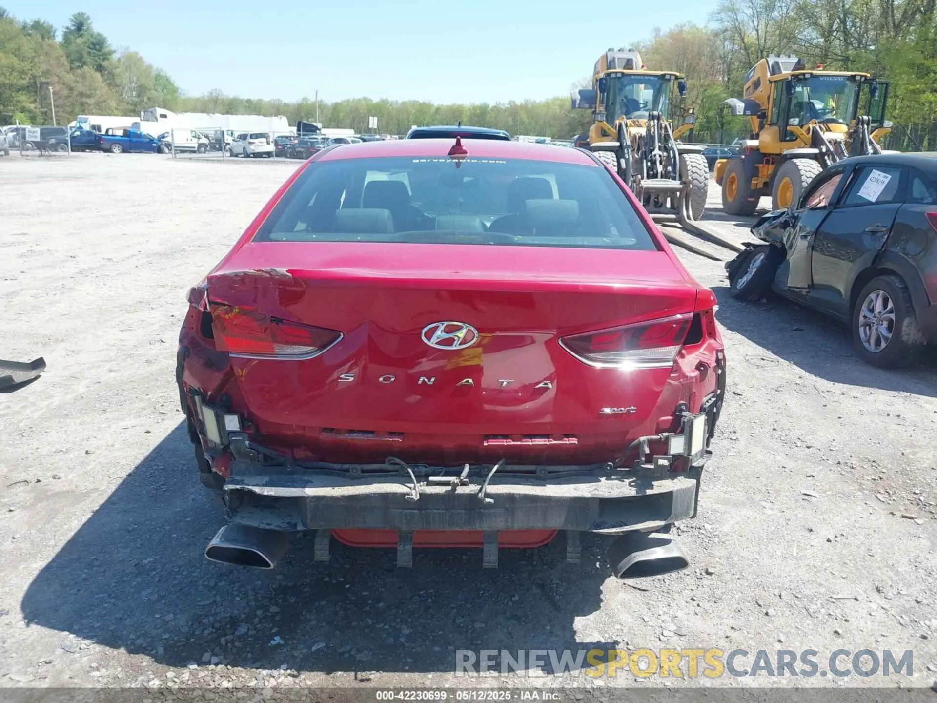 16 Photograph of a damaged car 5NPE34AF8KH733278 HYUNDAI SONATA 2019