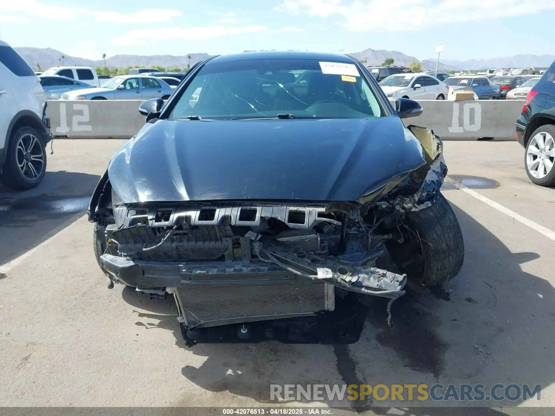 12 Photograph of a damaged car 5NPE34AF8KH739095 HYUNDAI SONATA 2019