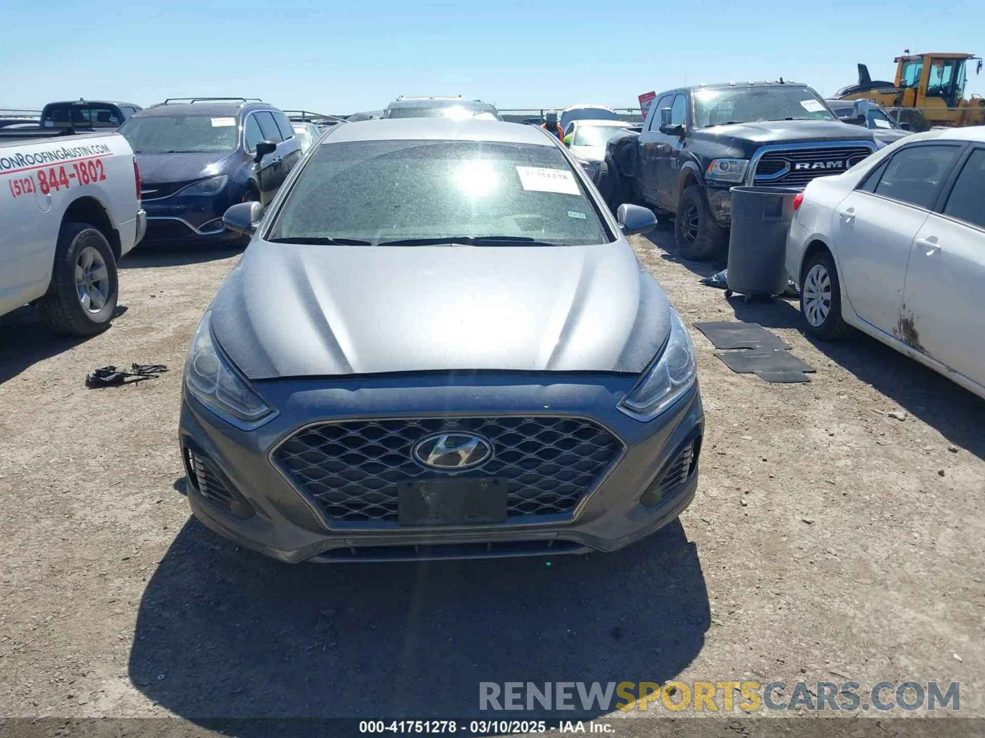 12 Photograph of a damaged car 5NPE34AF8KH751764 HYUNDAI SONATA 2019