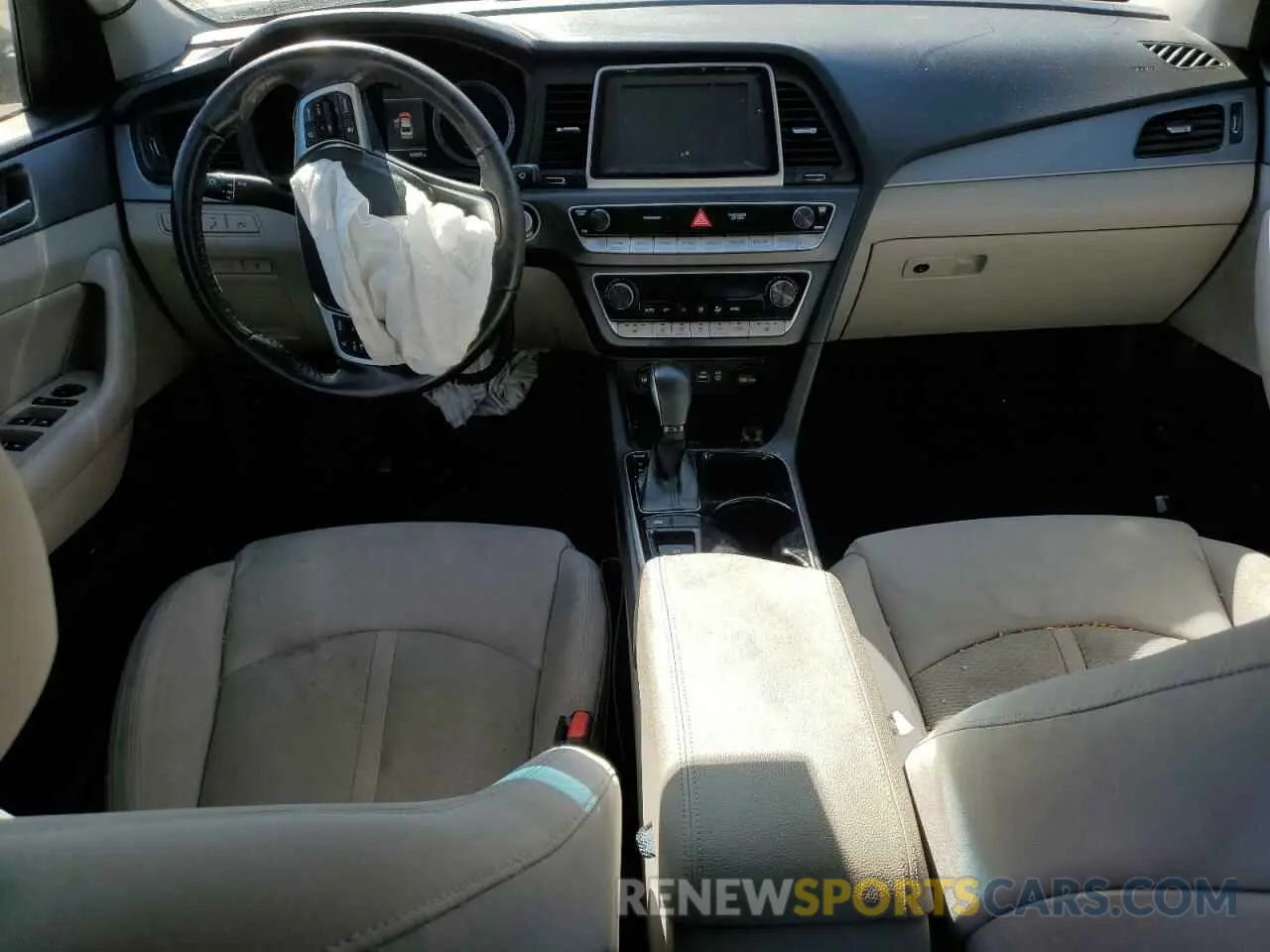 8 Photograph of a damaged car 5NPE34AF8KH794260 HYUNDAI SONATA 2019