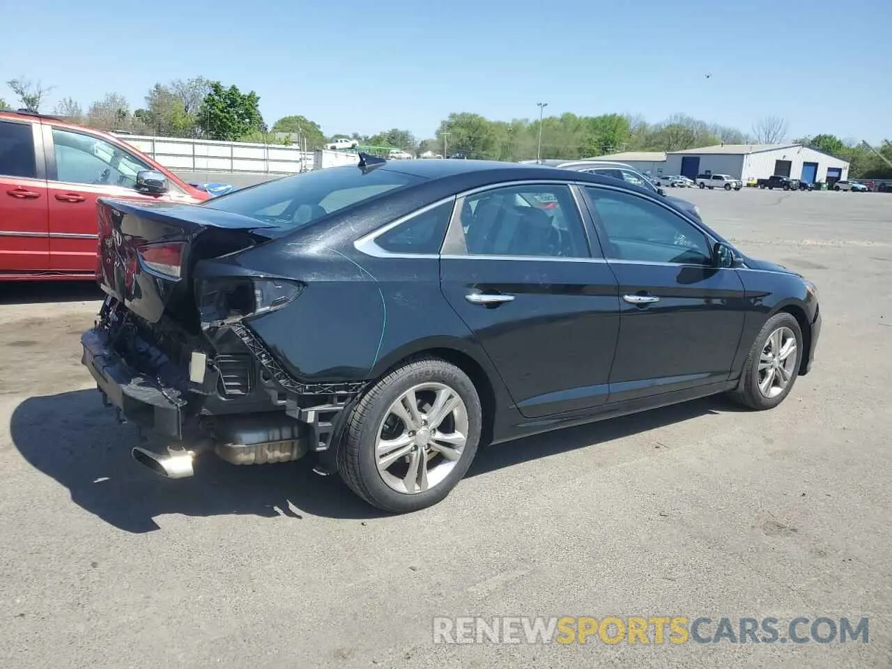 3 Photograph of a damaged car 5NPE34AF8KH802017 HYUNDAI SONATA 2019