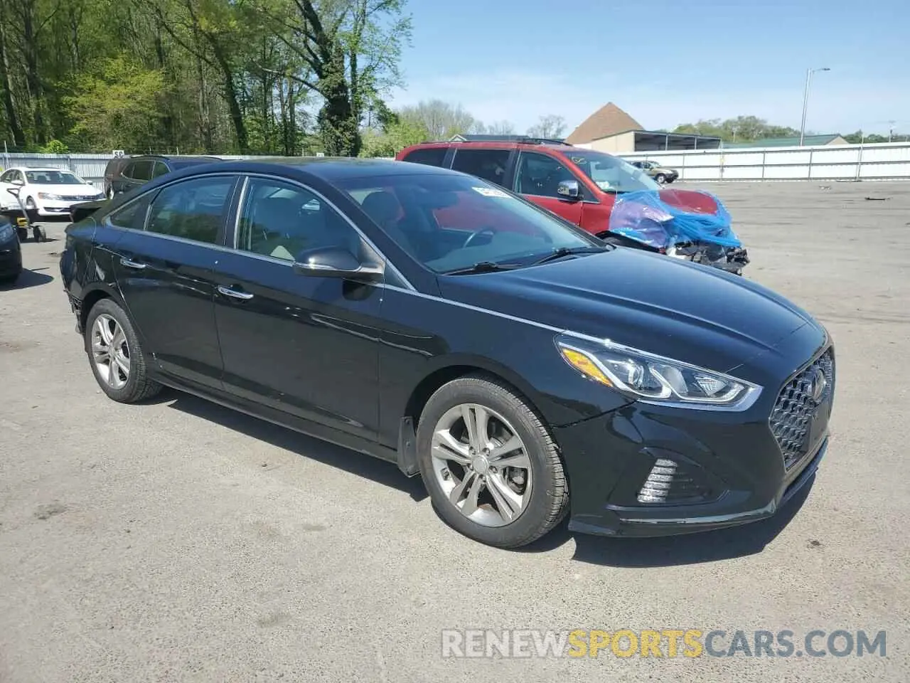 4 Photograph of a damaged car 5NPE34AF8KH802017 HYUNDAI SONATA 2019