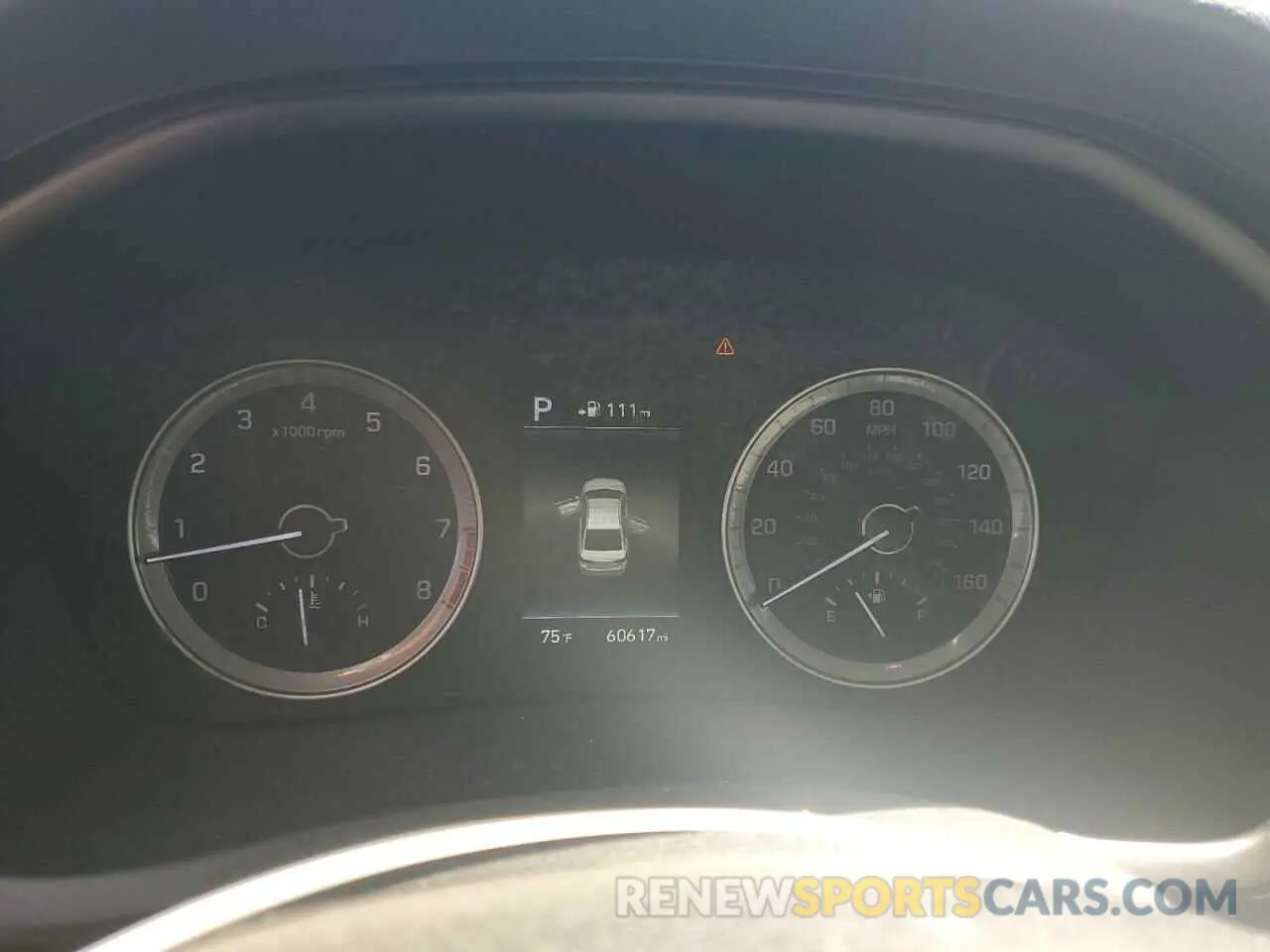 9 Photograph of a damaged car 5NPE34AF8KH802017 HYUNDAI SONATA 2019