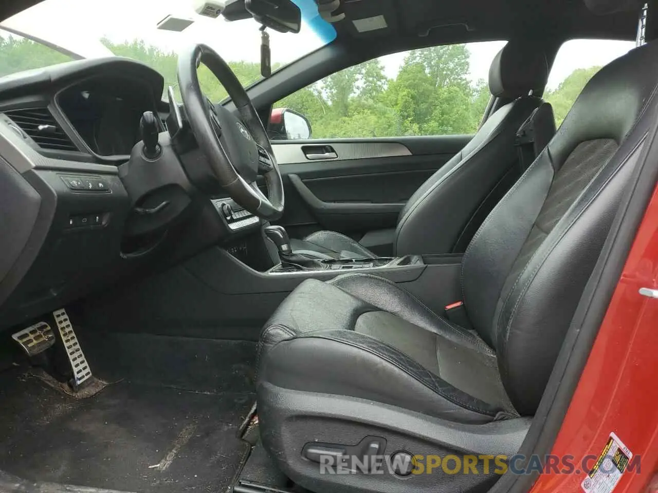 7 Photograph of a damaged car 5NPE34AF8KH821537 HYUNDAI SONATA 2019