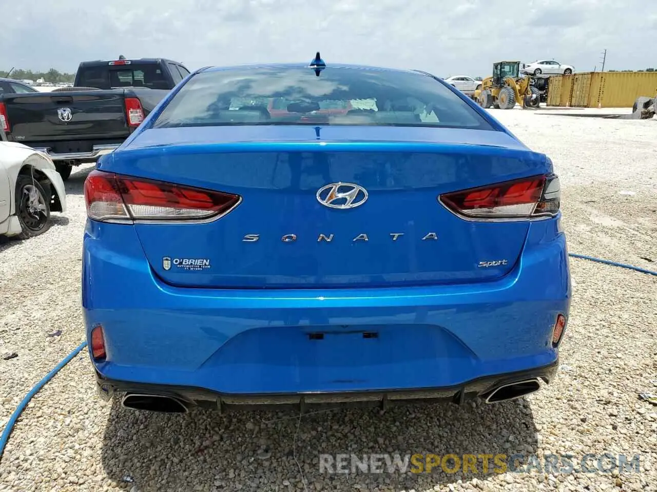 6 Photograph of a damaged car 5NPE34AF9KH736271 HYUNDAI SONATA 2019
