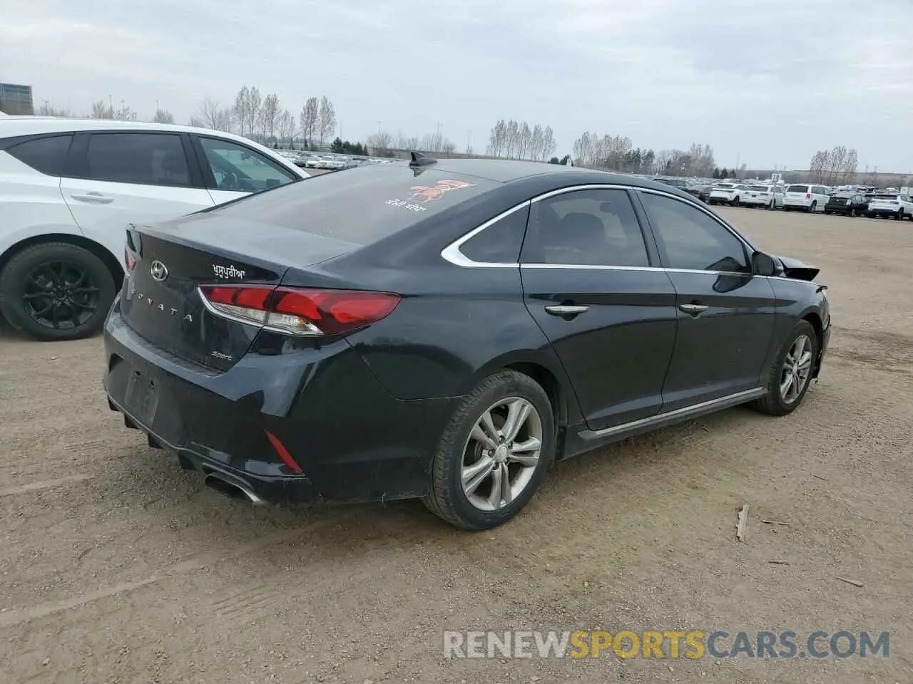 3 Photograph of a damaged car 5NPE34AF9KH748131 HYUNDAI SONATA 2019