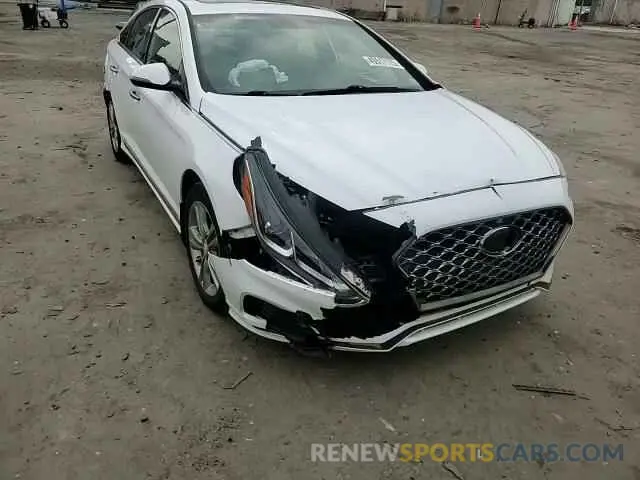10 Photograph of a damaged car 5NPE34AF9KH758190 HYUNDAI SONATA 2019